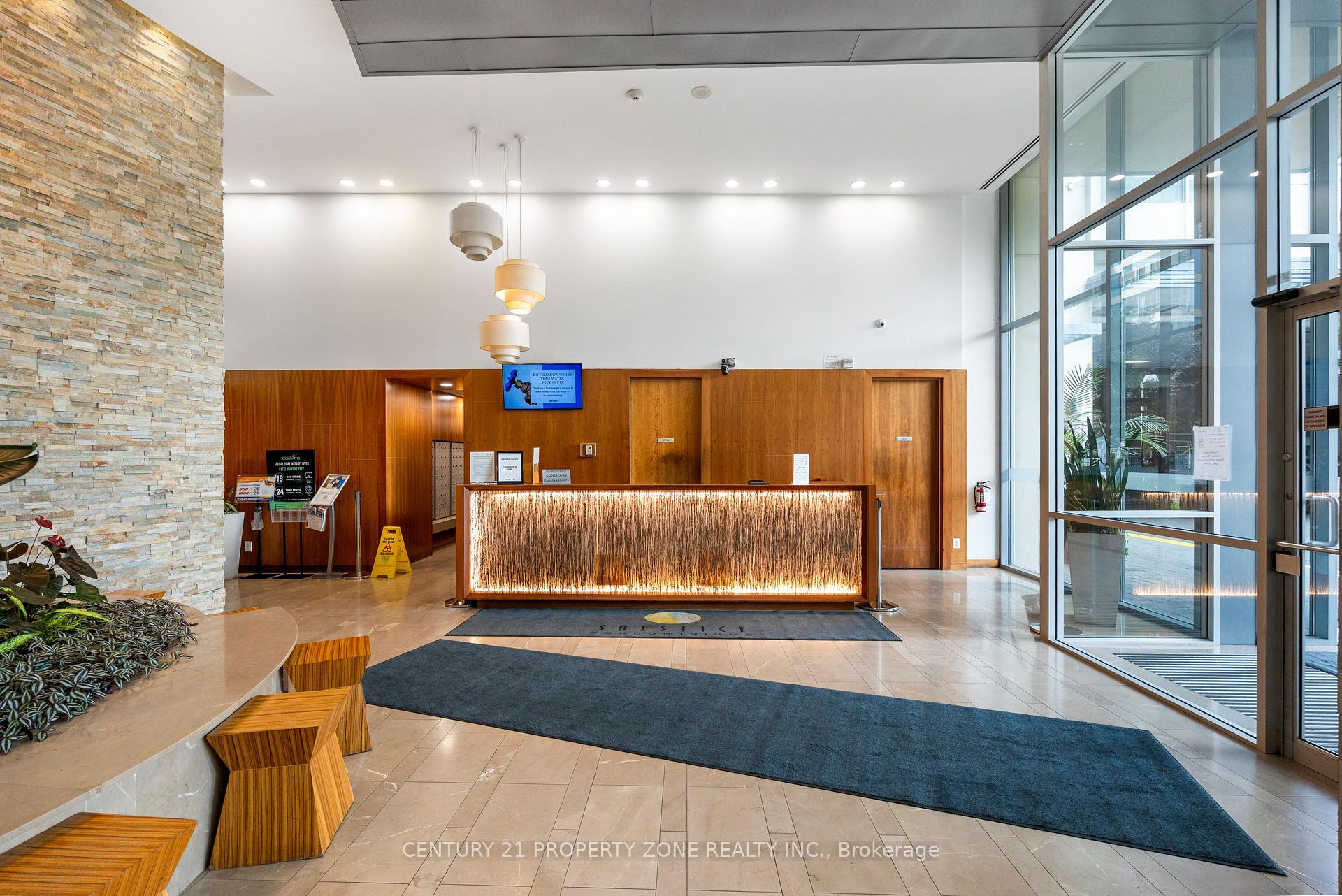 Photo 6 of Unit 2210, 225 Webb Drive, Mississauga, City Centre — HOMEH