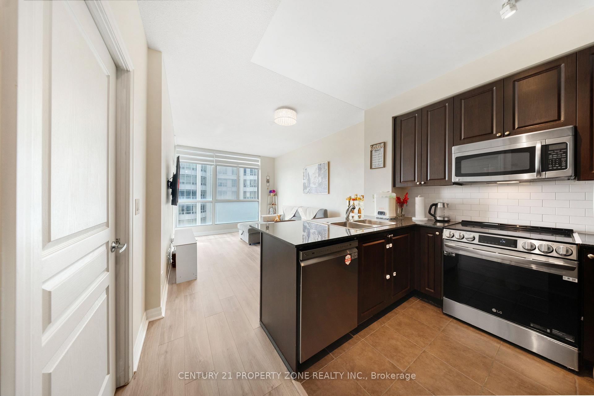 Photo 12 of Unit 2210, 225 Webb Drive, Mississauga, City Centre — HOMEH