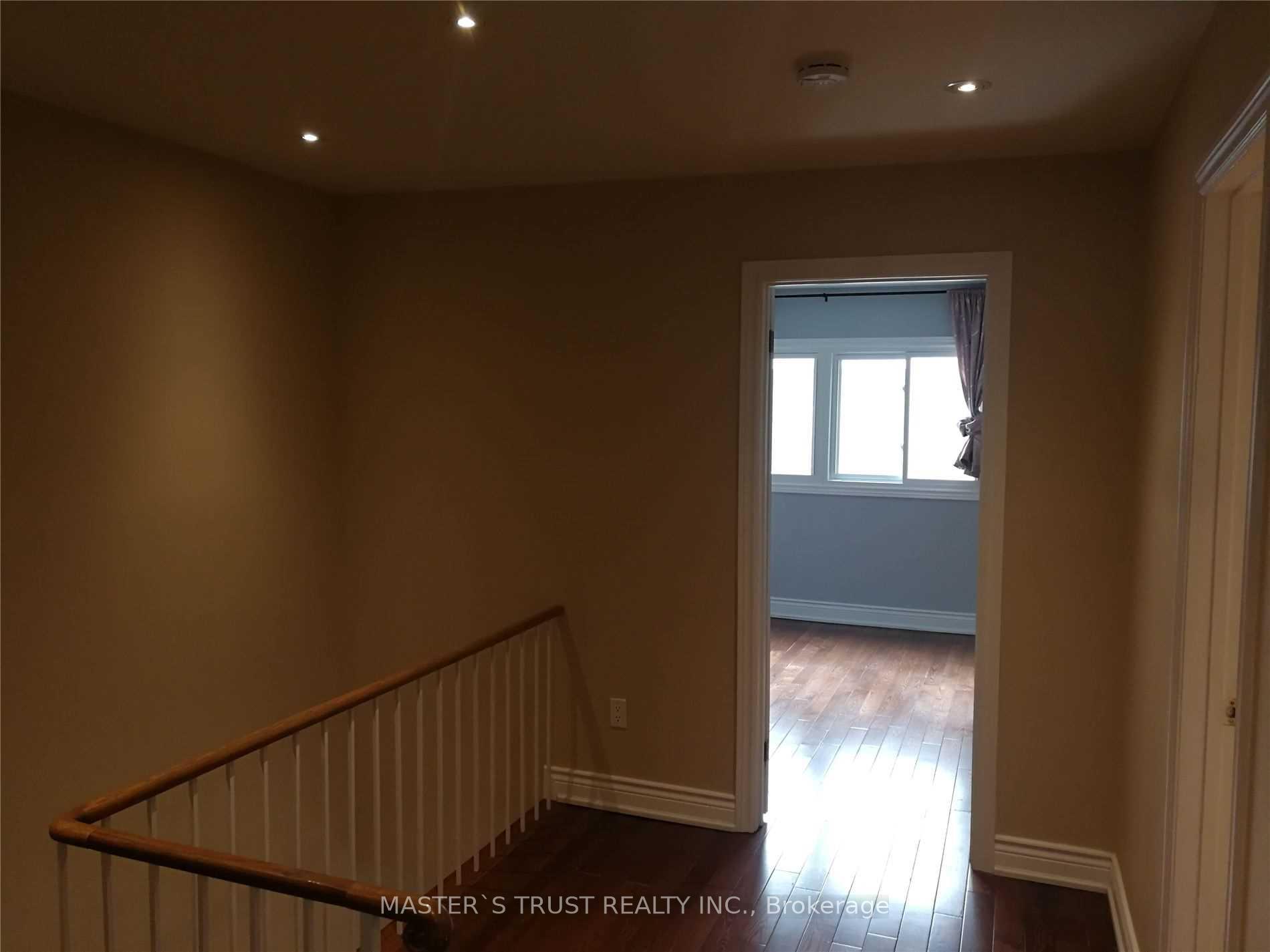Photo 8 of Unit 15, 653 Village Parkway, Markham, Unionville — HOMEH
