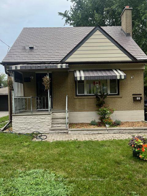 Photo 2 of 88 Mccaul Street, Brampton, Brampton North — HOMEH