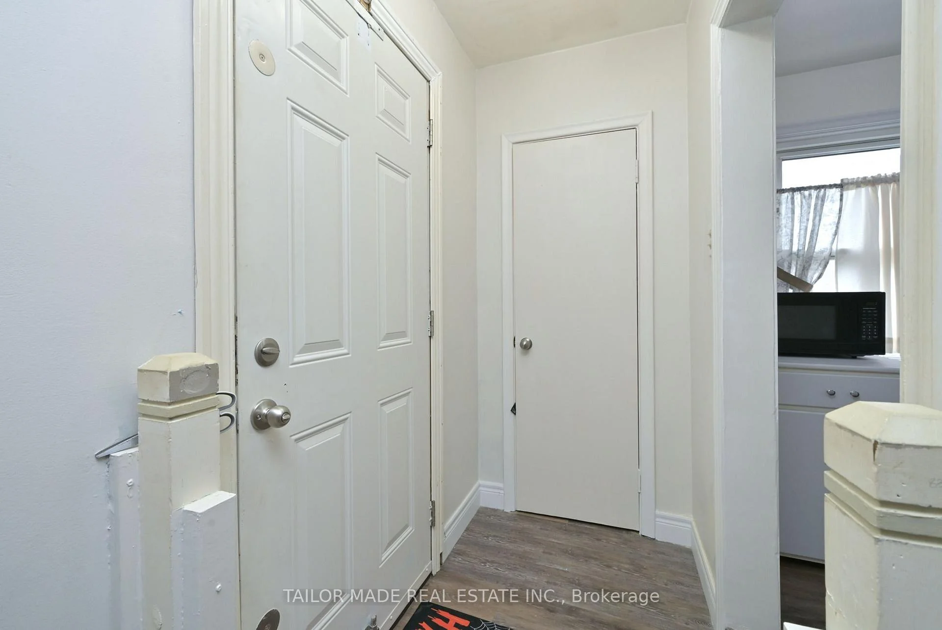 Photo 6 of 88 Mccaul Street, Brampton, Brampton North — HOMEH