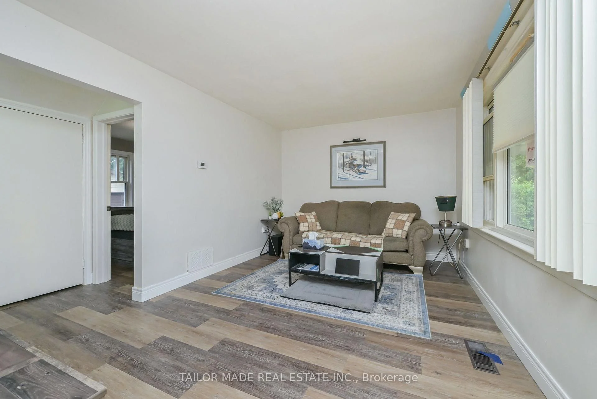 Photo 17 of 88 Mccaul Street, Brampton, Brampton North — HOMEH