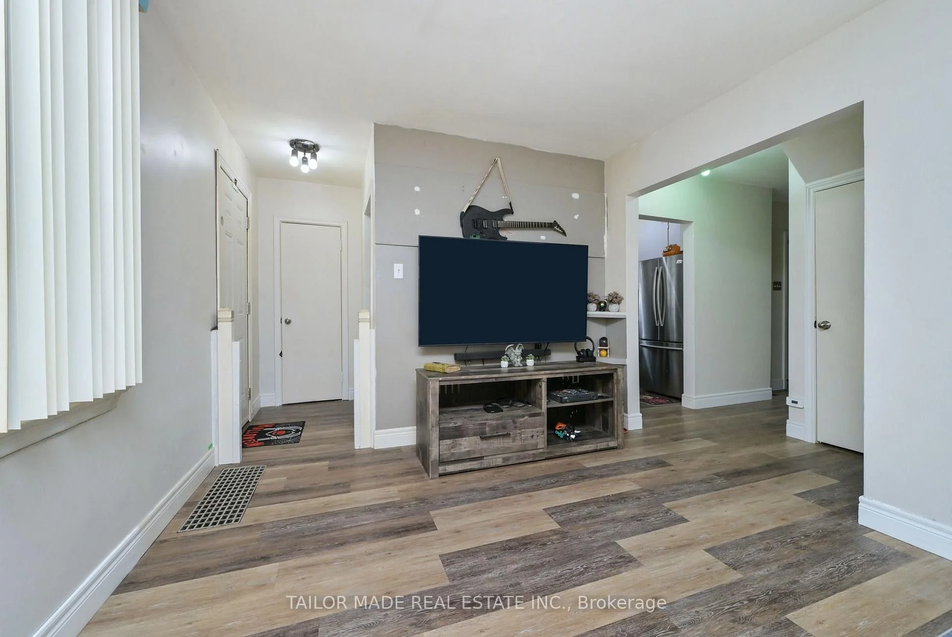 Photo 19 of 88 Mccaul Street, Brampton, Brampton North — HOMEH