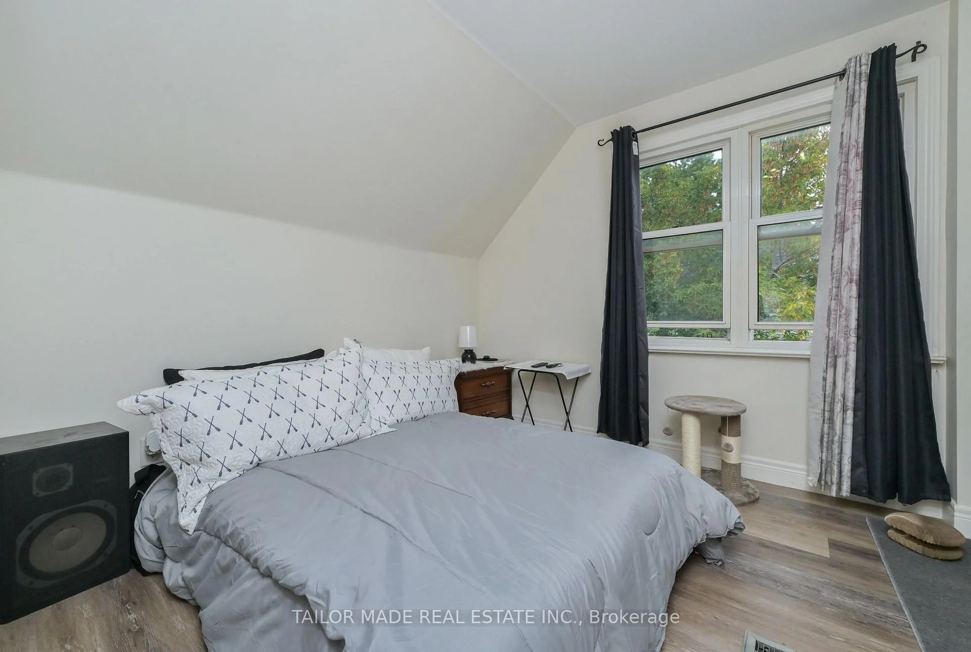 Photo 29 of 88 Mccaul Street, Brampton, Brampton North — HOMEH
