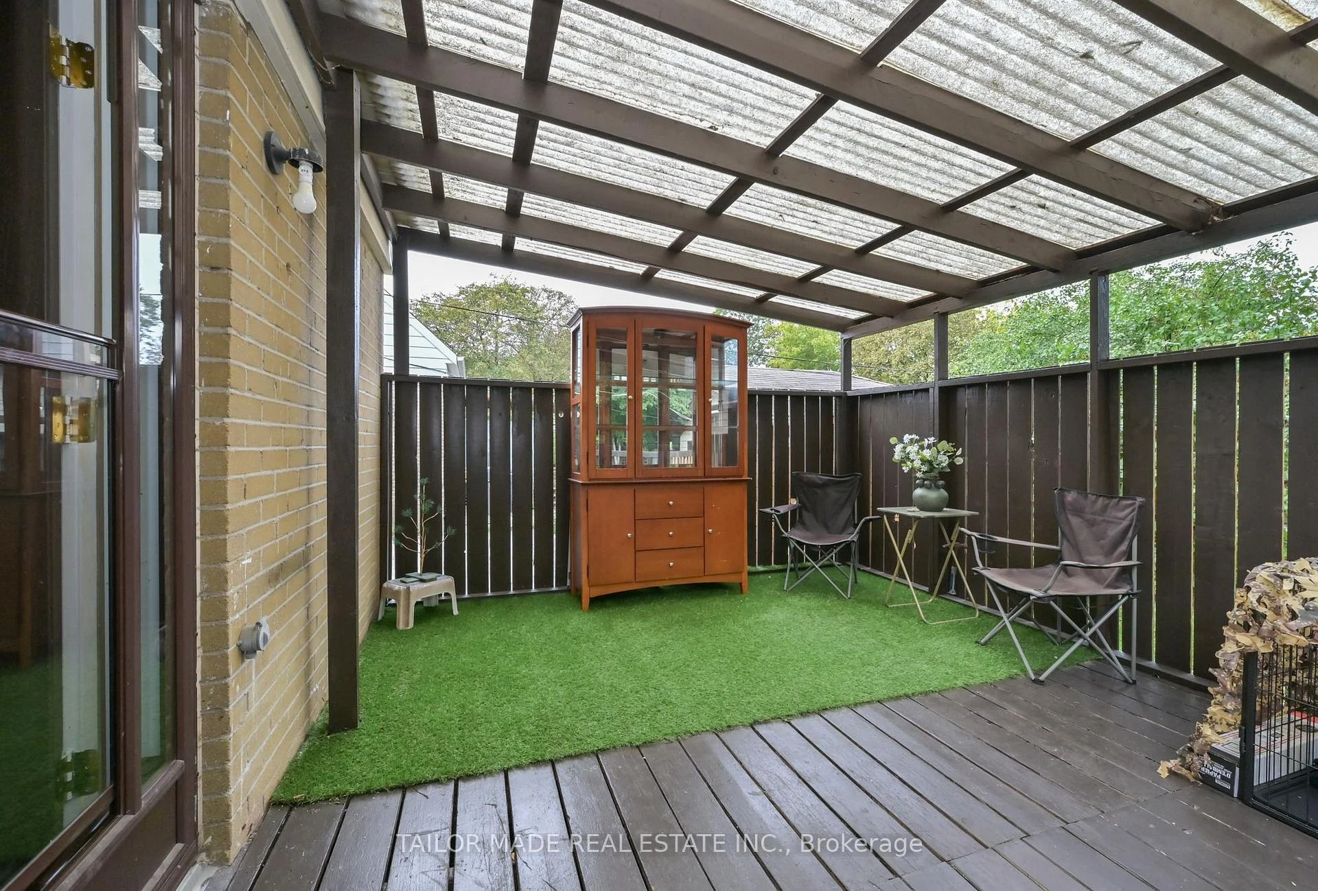 Photo 37 of 88 Mccaul Street, Brampton, Brampton North — HOMEH