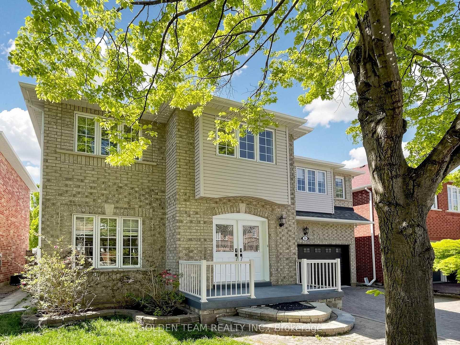 Photo 3 of 31 Brookhaven Crescent, Markham, Berczy — HOMEH
