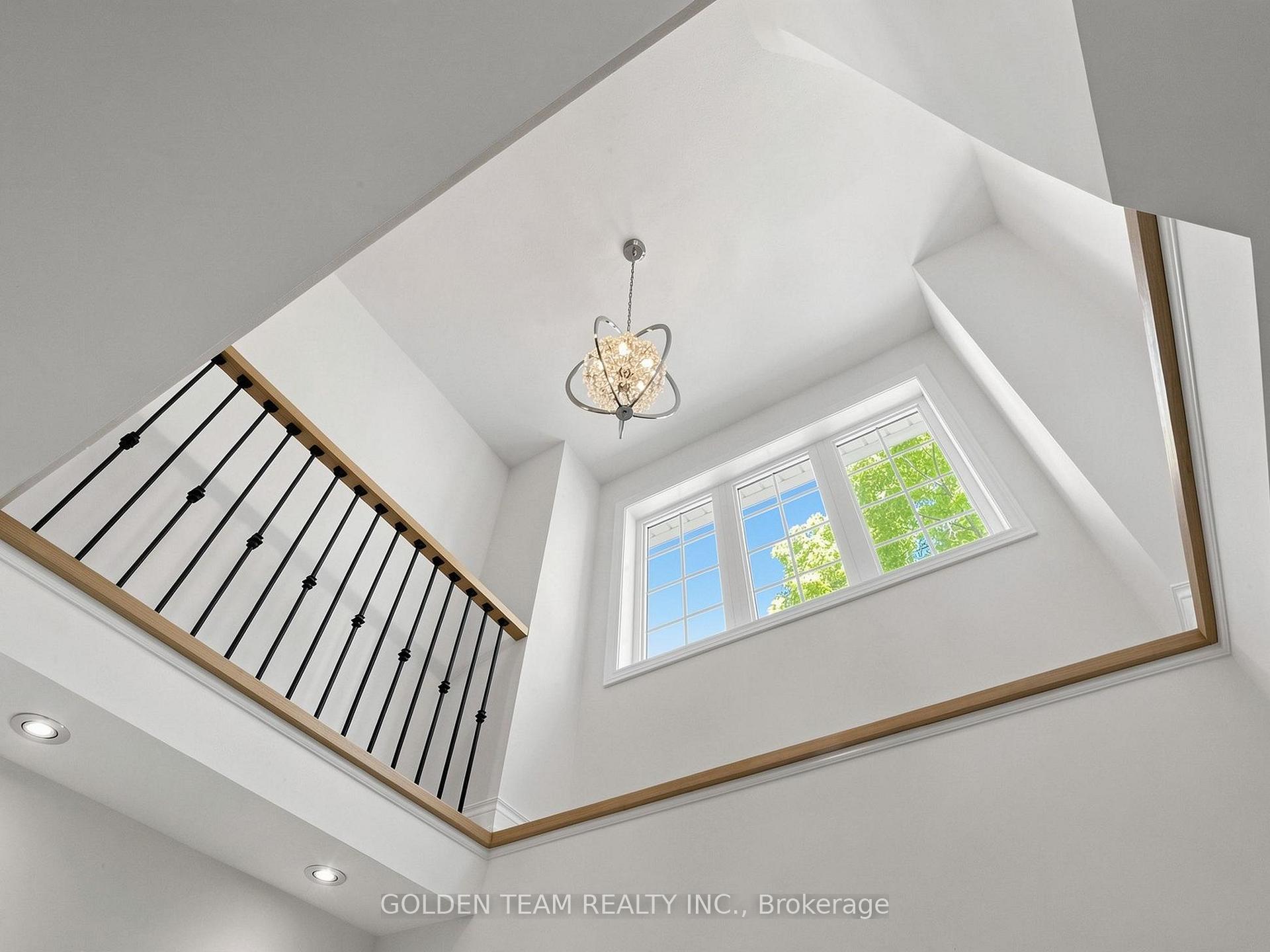 Photo 16 of 31 Brookhaven Crescent, Markham, Berczy — HOMEH