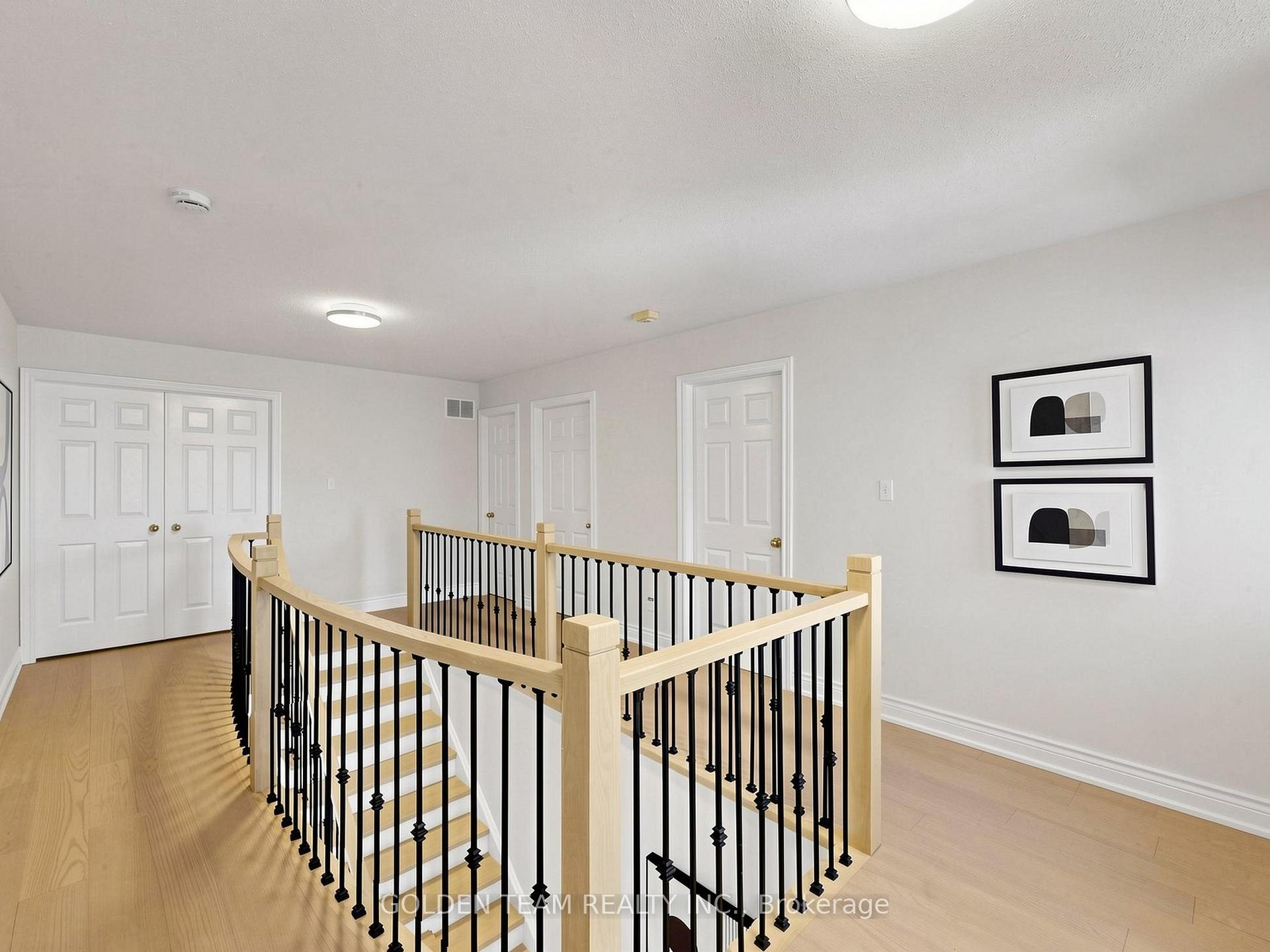 Photo 19 of 31 Brookhaven Crescent, Markham, Berczy — HOMEH