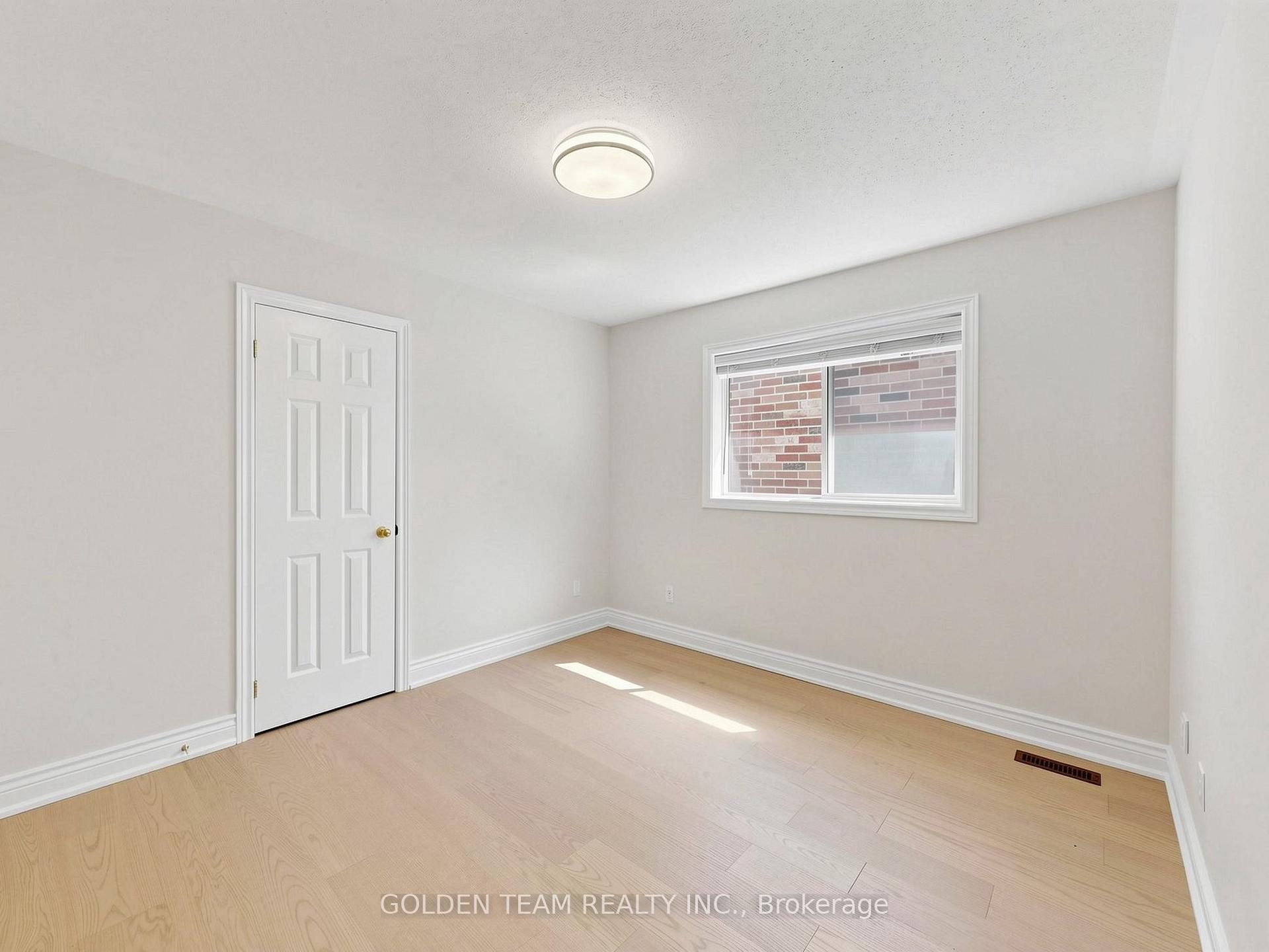 Photo 31 of 31 Brookhaven Crescent, Markham, Berczy — HOMEH