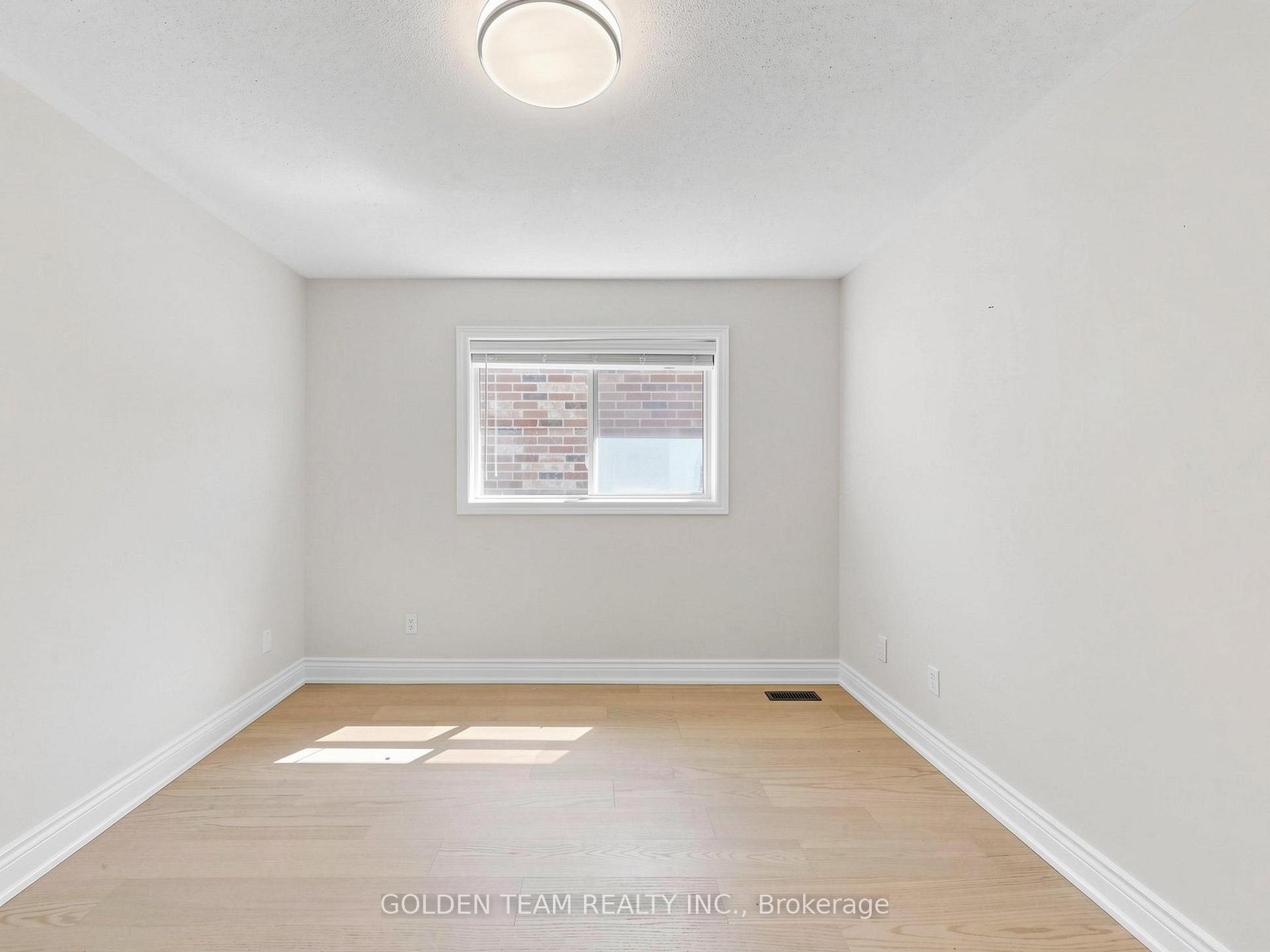 Photo 32 of 31 Brookhaven Crescent, Markham, Berczy — HOMEH