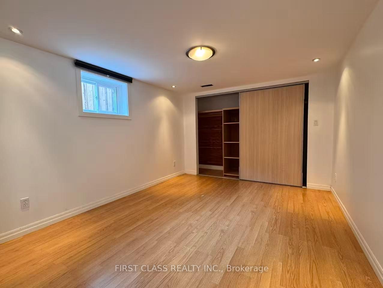 Photo 10 of 16 Trailside Drive, North York, Don Valley Village — HOMEH