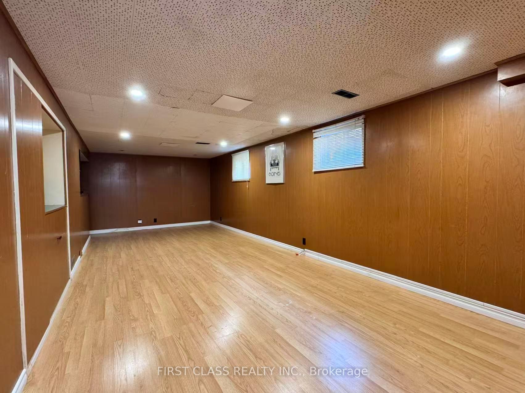 Photo 11 of 16 Trailside Drive, North York, Don Valley Village — HOMEH