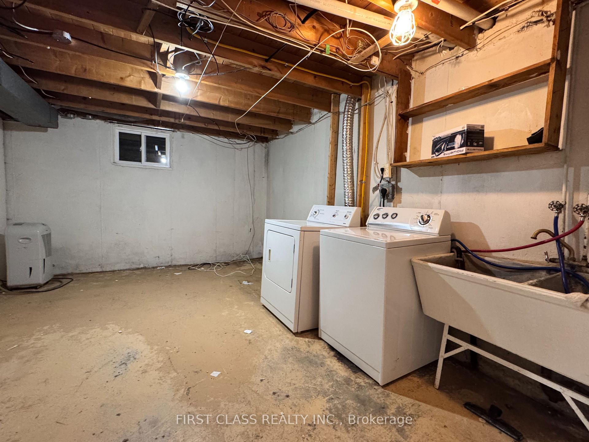 Photo 13 of 16 Trailside Drive, North York, Don Valley Village — HOMEH
