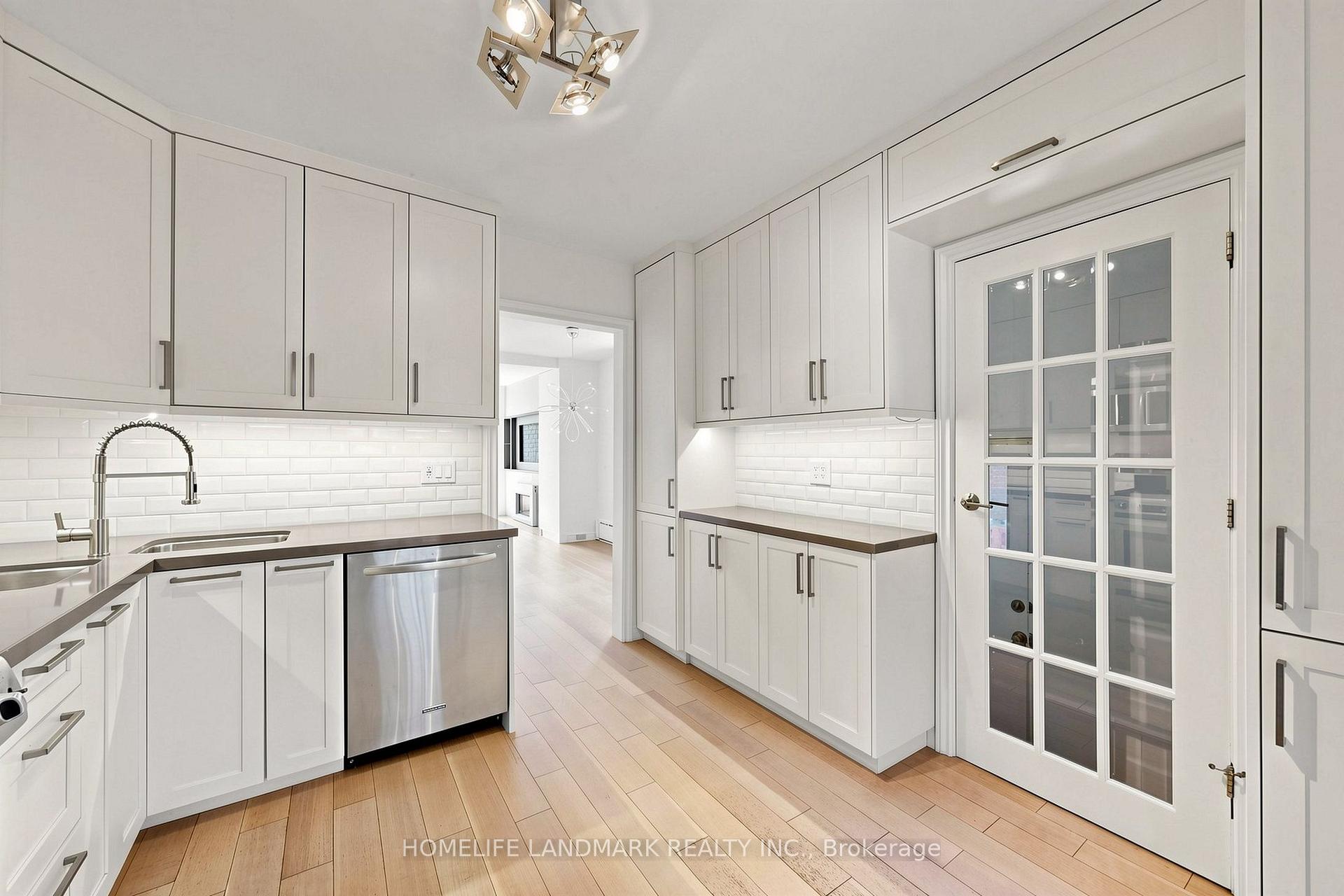 Photo 16 of 190 Lawrence Avenue W, Toronto, Lawrence Park North — HOMEH