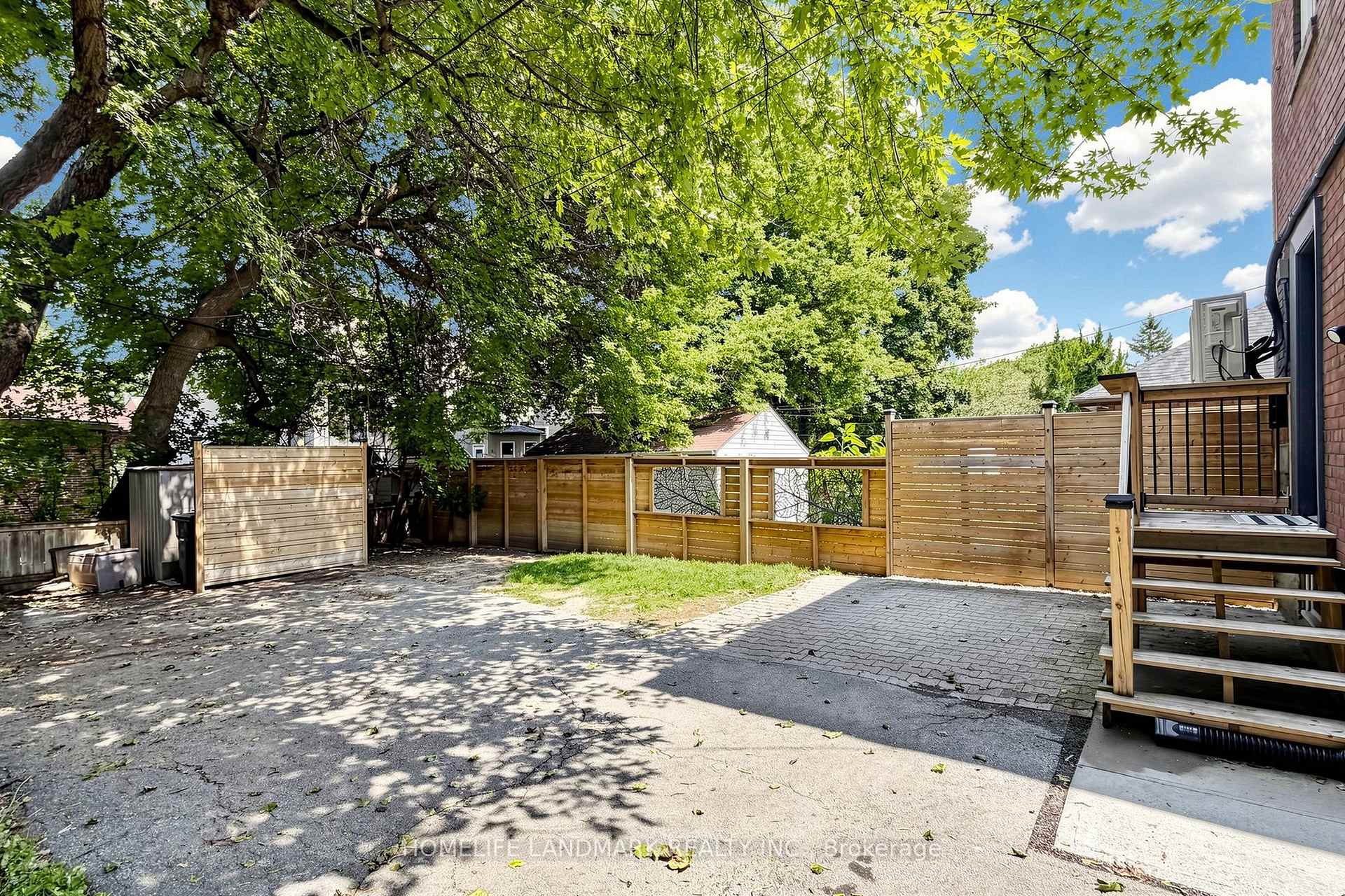 Photo 40 of 190 Lawrence Avenue W, Toronto, Lawrence Park North — HOMEH
