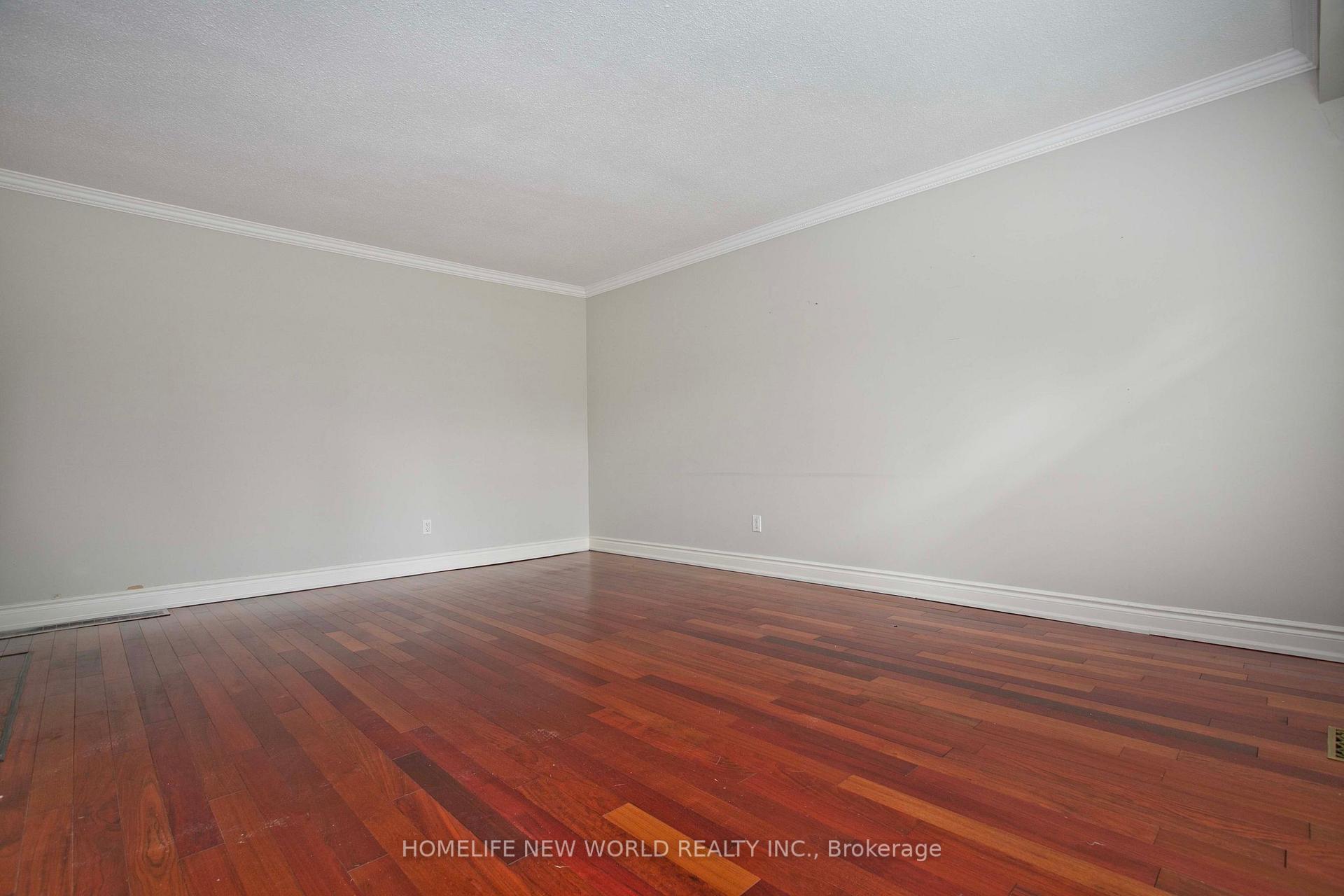 Photo 6 of 3125 Centennial Drive, Burlington, Palmer — HOMEH
