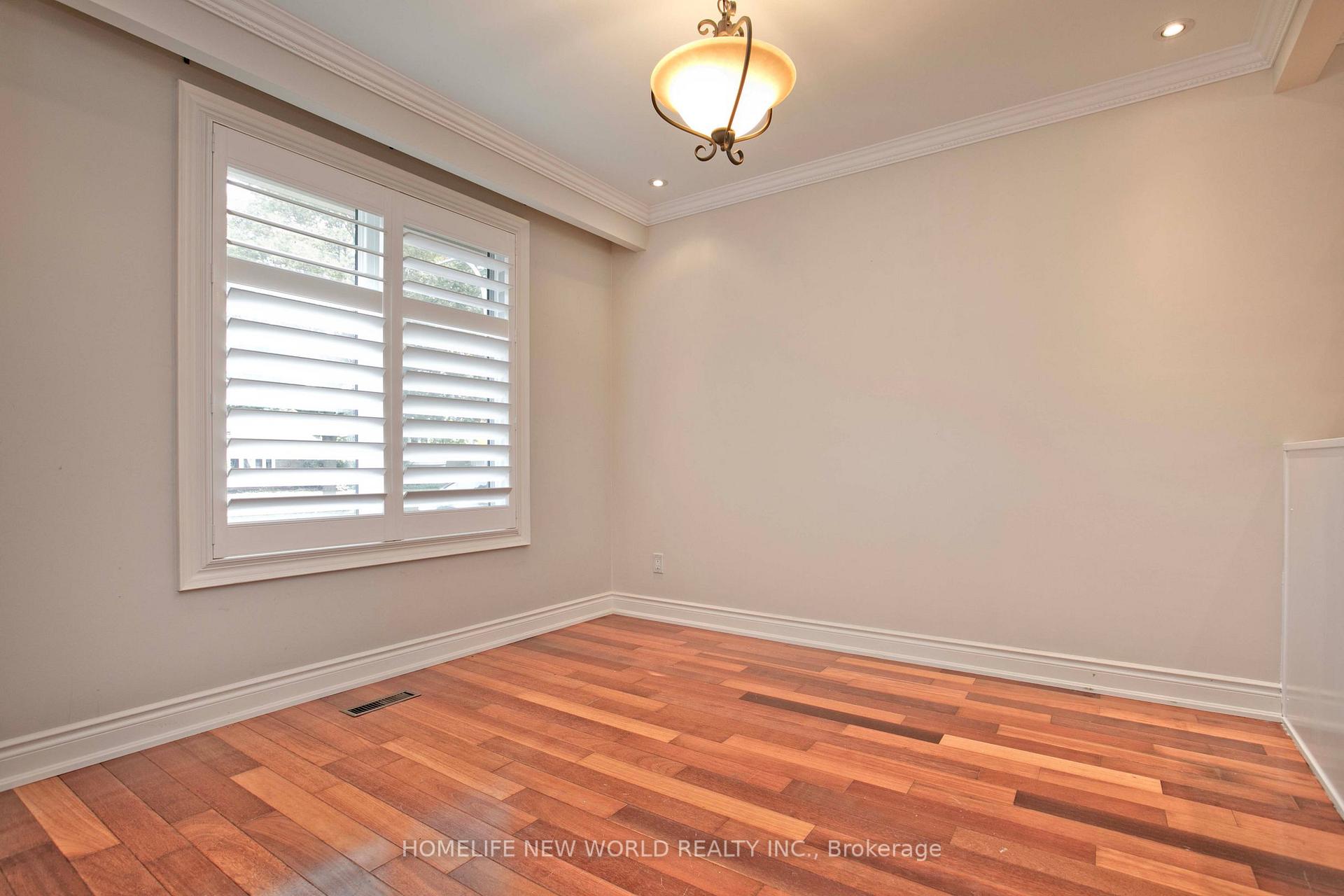 Photo 9 of 3125 Centennial Drive, Burlington, Palmer — HOMEH