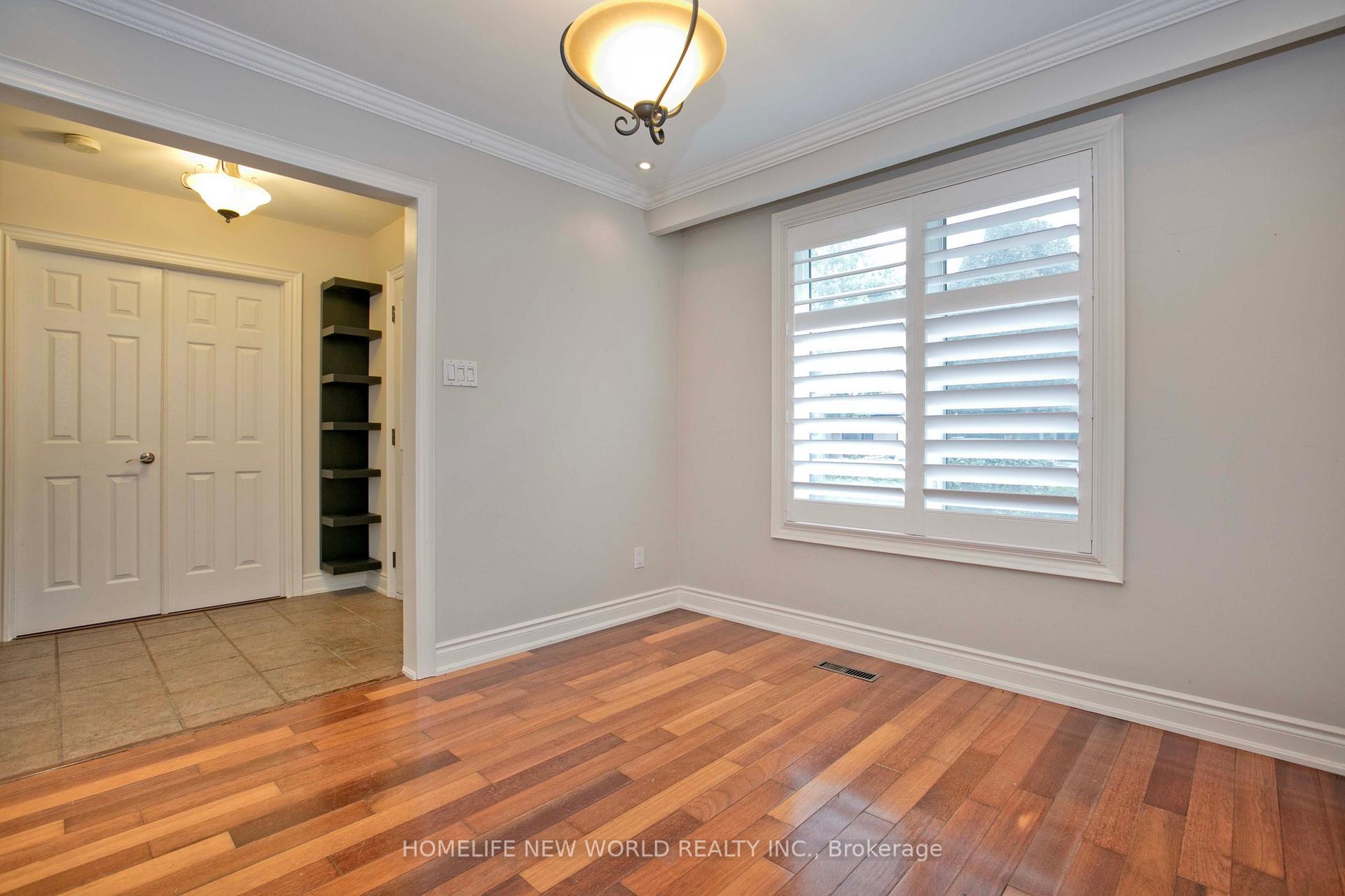 Photo 11 of 3125 Centennial Drive, Burlington, Palmer — HOMEH