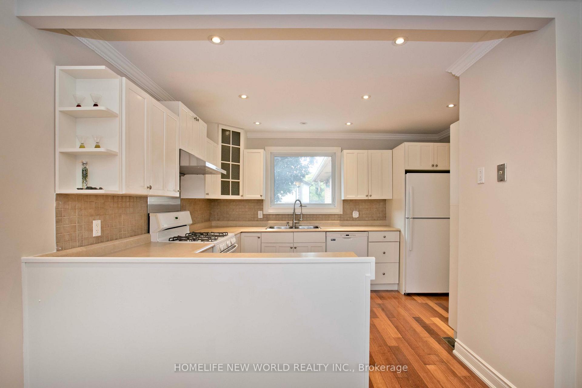 Photo 12 of 3125 Centennial Drive, Burlington, Palmer — HOMEH