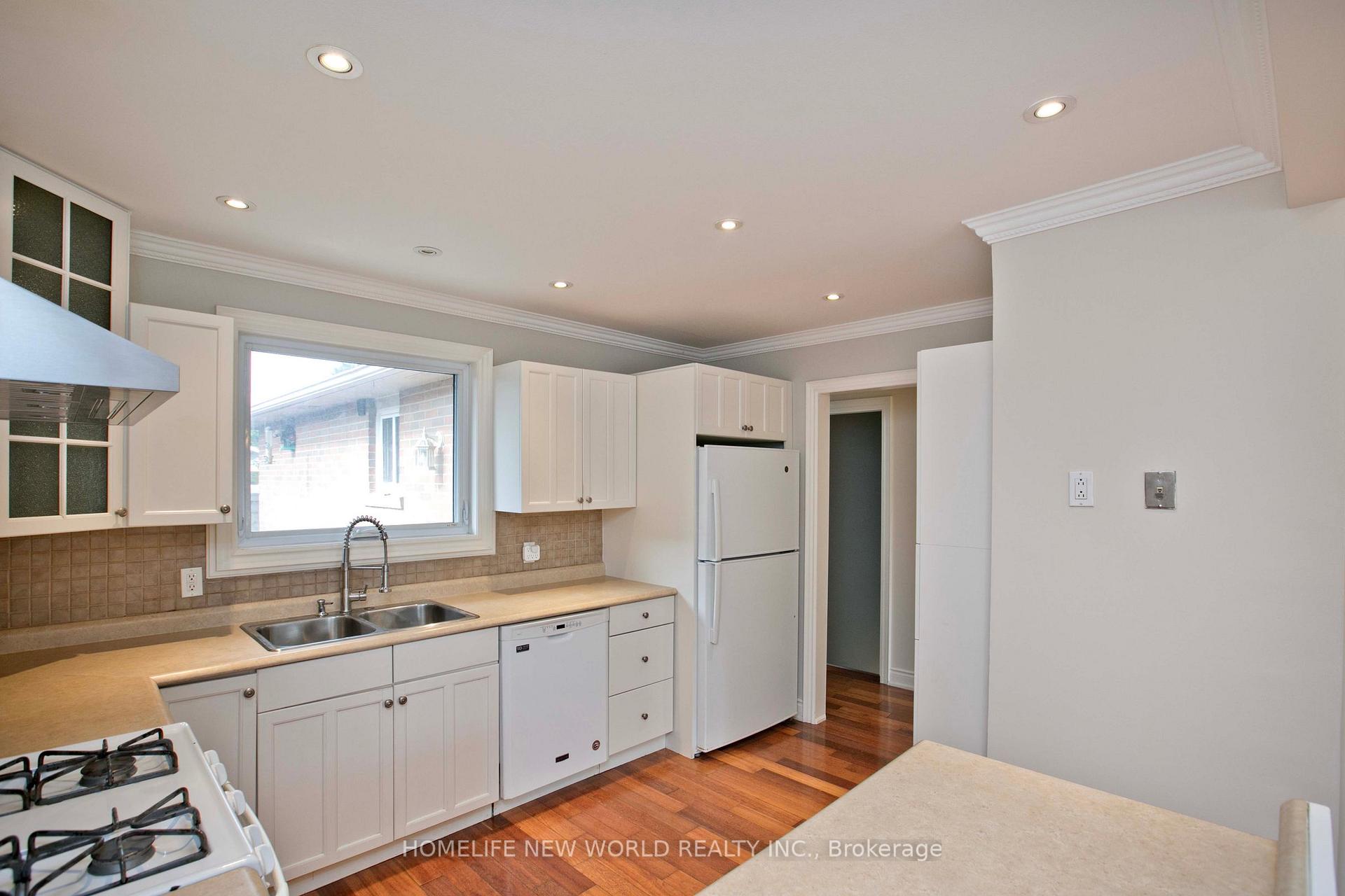 Photo 14 of 3125 Centennial Drive, Burlington, Palmer — HOMEH