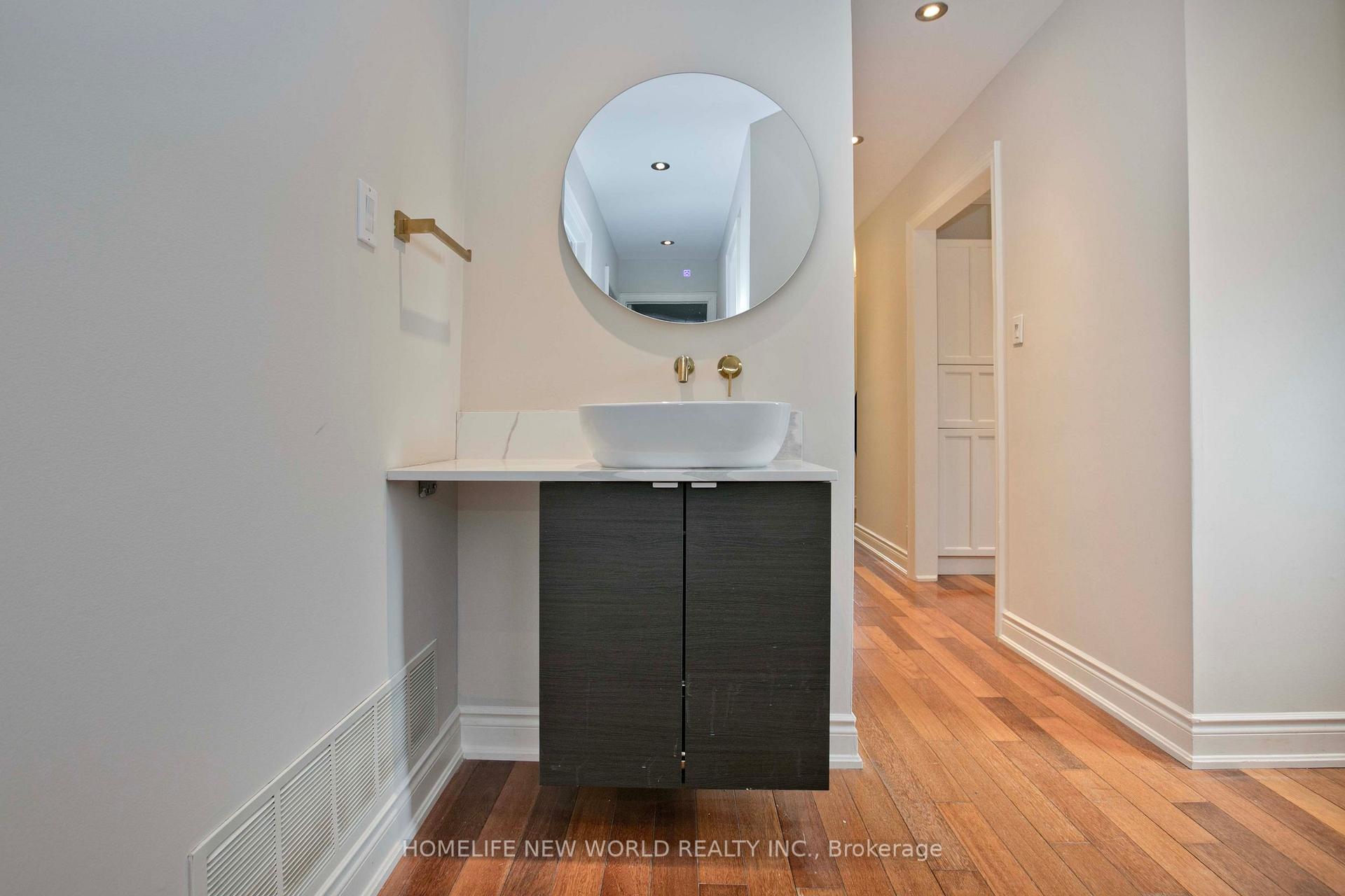 Photo 15 of 3125 Centennial Drive, Burlington, Palmer — HOMEH