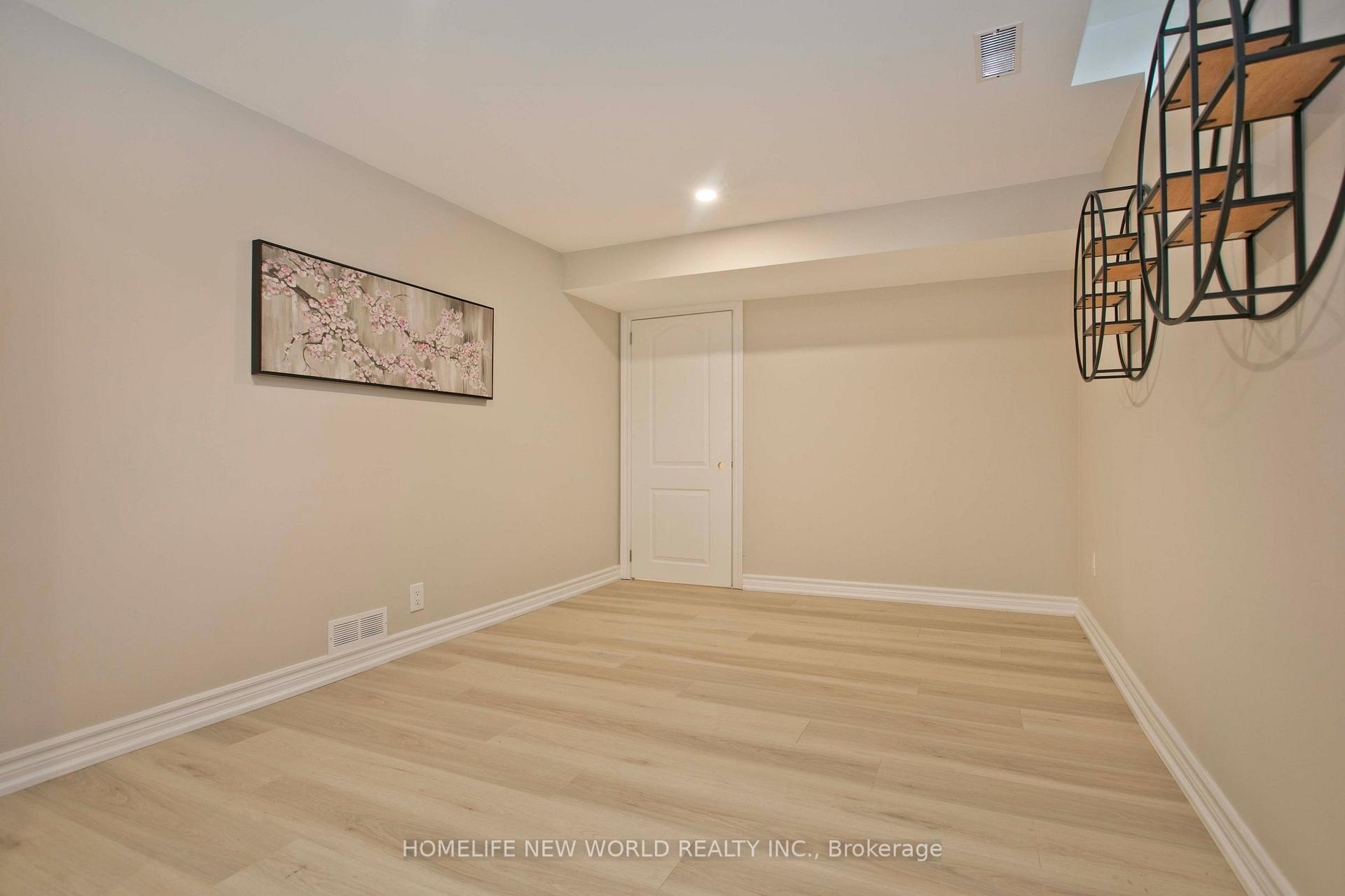 Photo 27 of 3125 Centennial Drive, Burlington, Palmer — HOMEH
