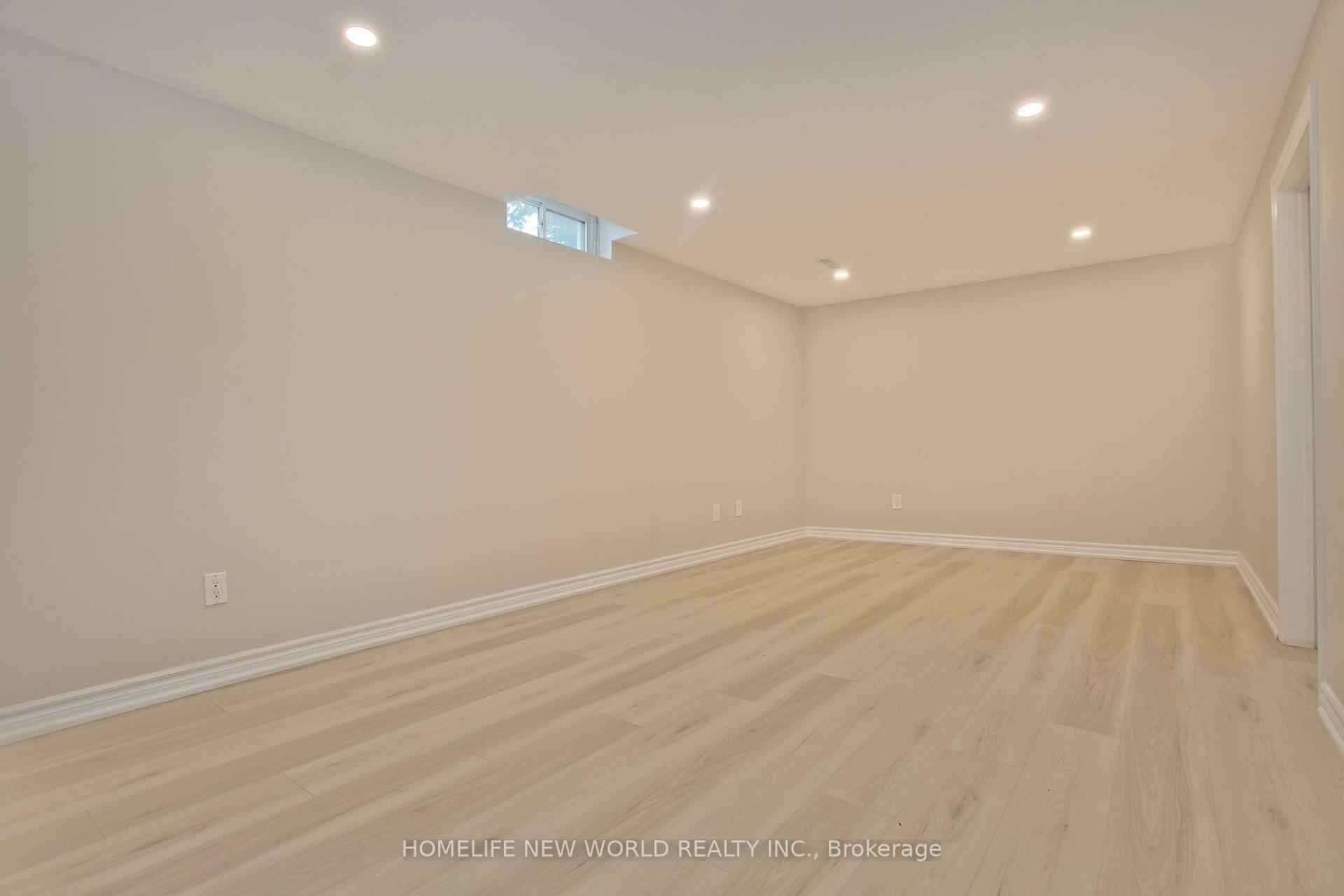Photo 32 of 3125 Centennial Drive, Burlington, Palmer — HOMEH
