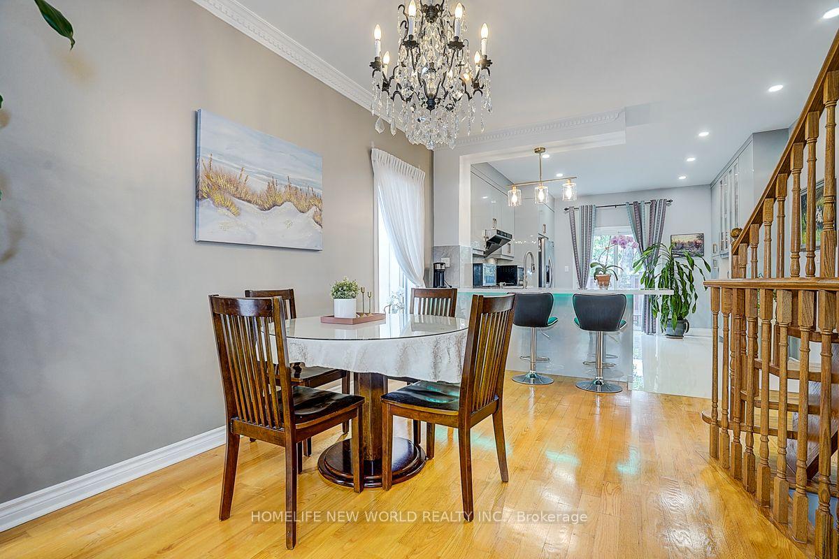 Photo 15 of 82 David Dunlap Circle, North York, Banbury-Don Mills — HOMEH