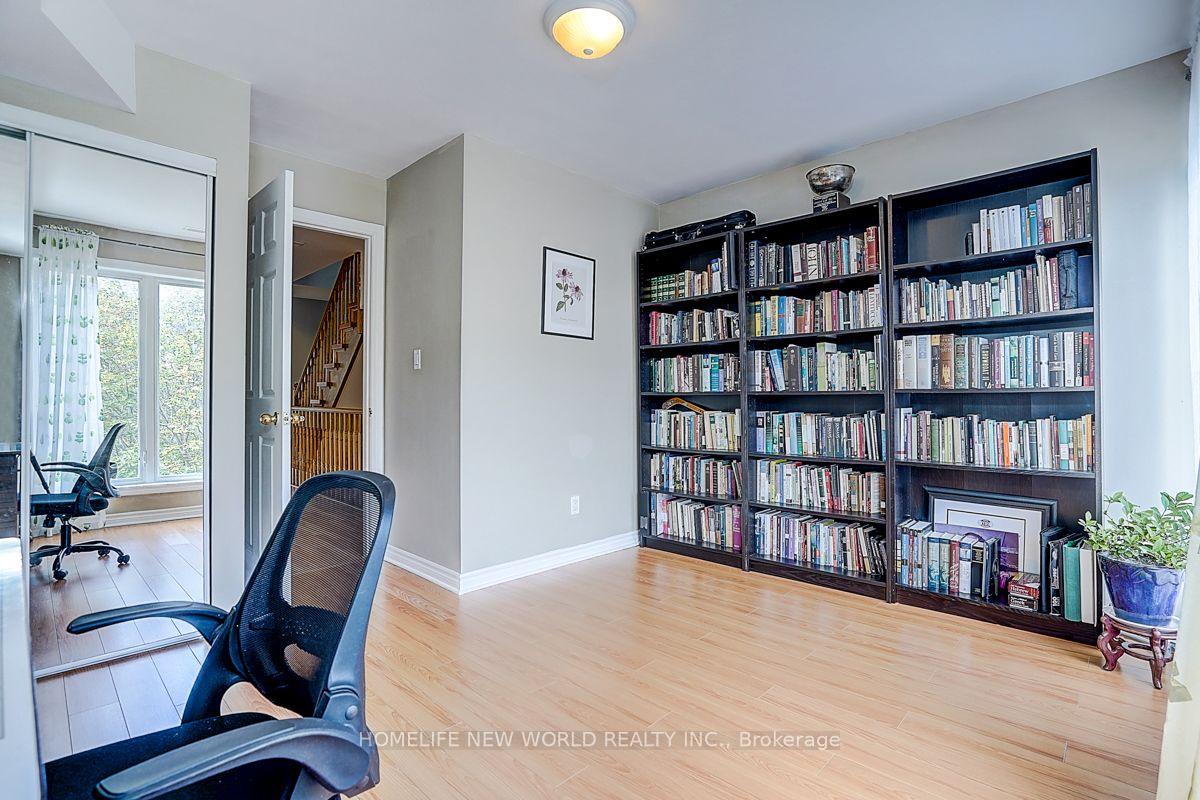 Photo 30 of 82 David Dunlap Circle, North York, Banbury-Don Mills — HOMEH