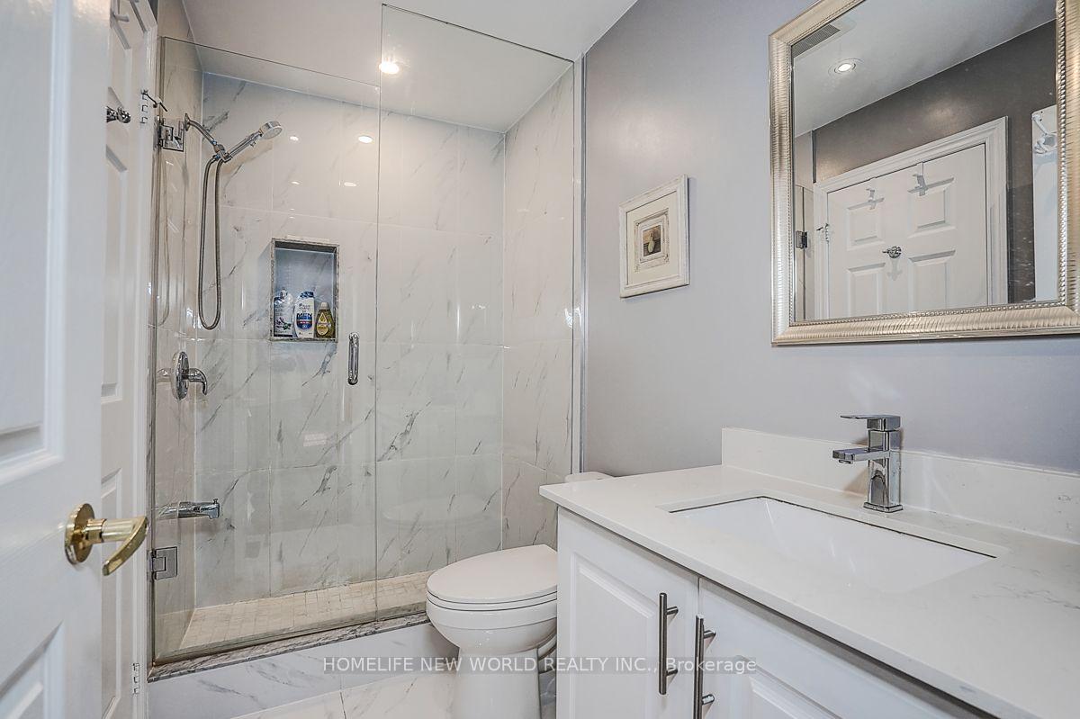 Photo 39 of 82 David Dunlap Circle, North York, Banbury-Don Mills — HOMEH