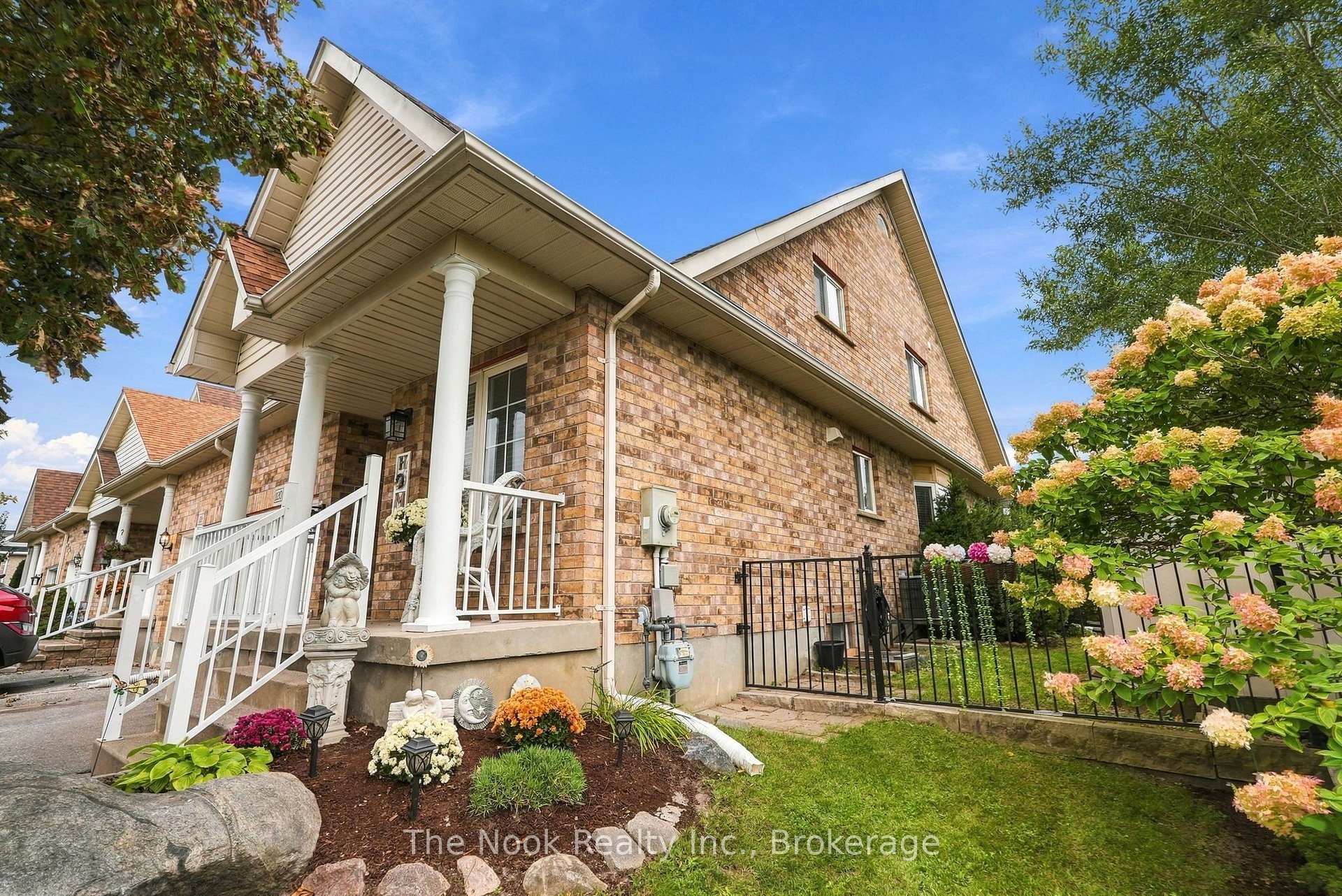 Photo 2 of 1120 Ormond Drive, Oshawa, Samac — HOMEH