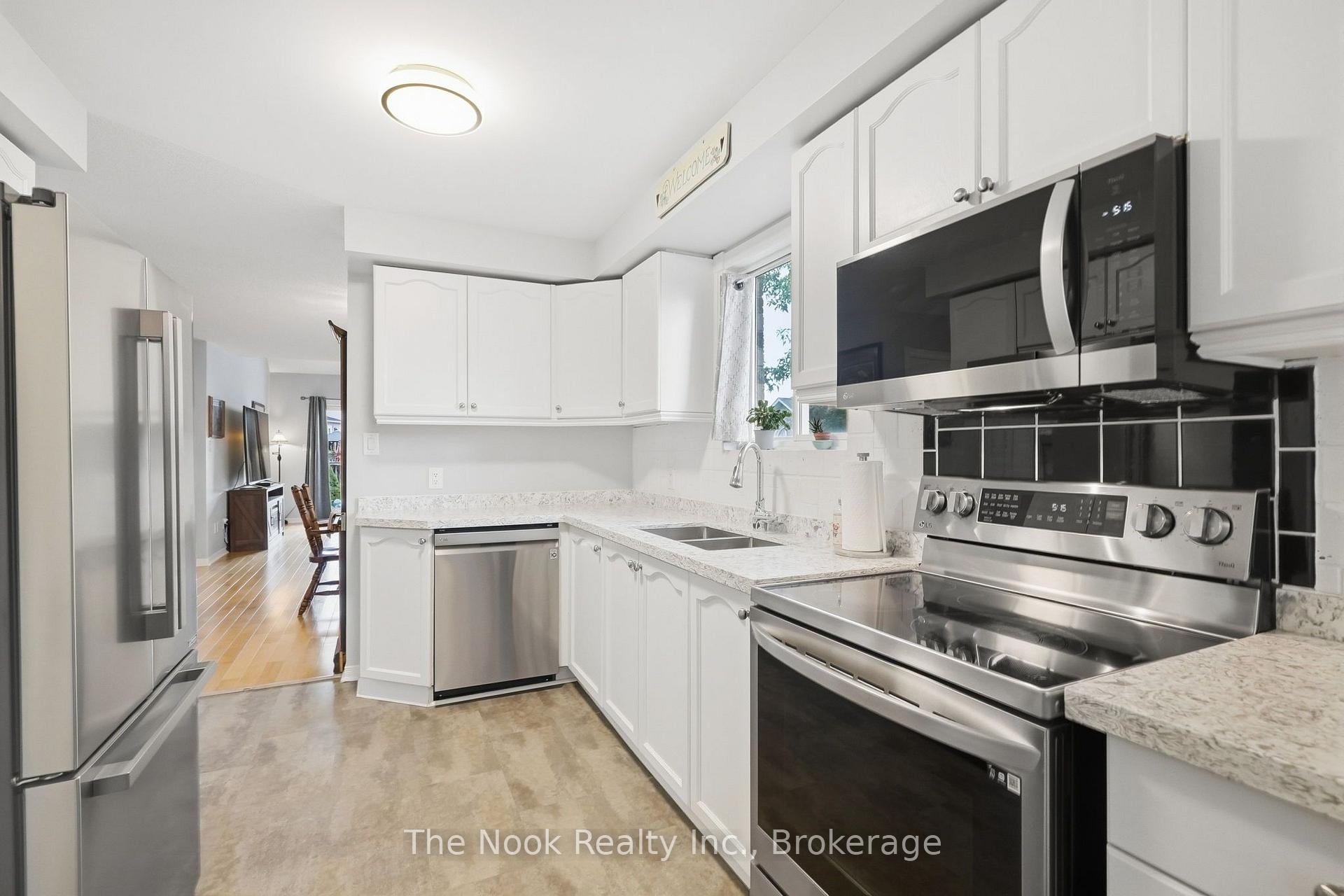 Photo 8 of 1120 Ormond Drive, Oshawa, Samac — HOMEH