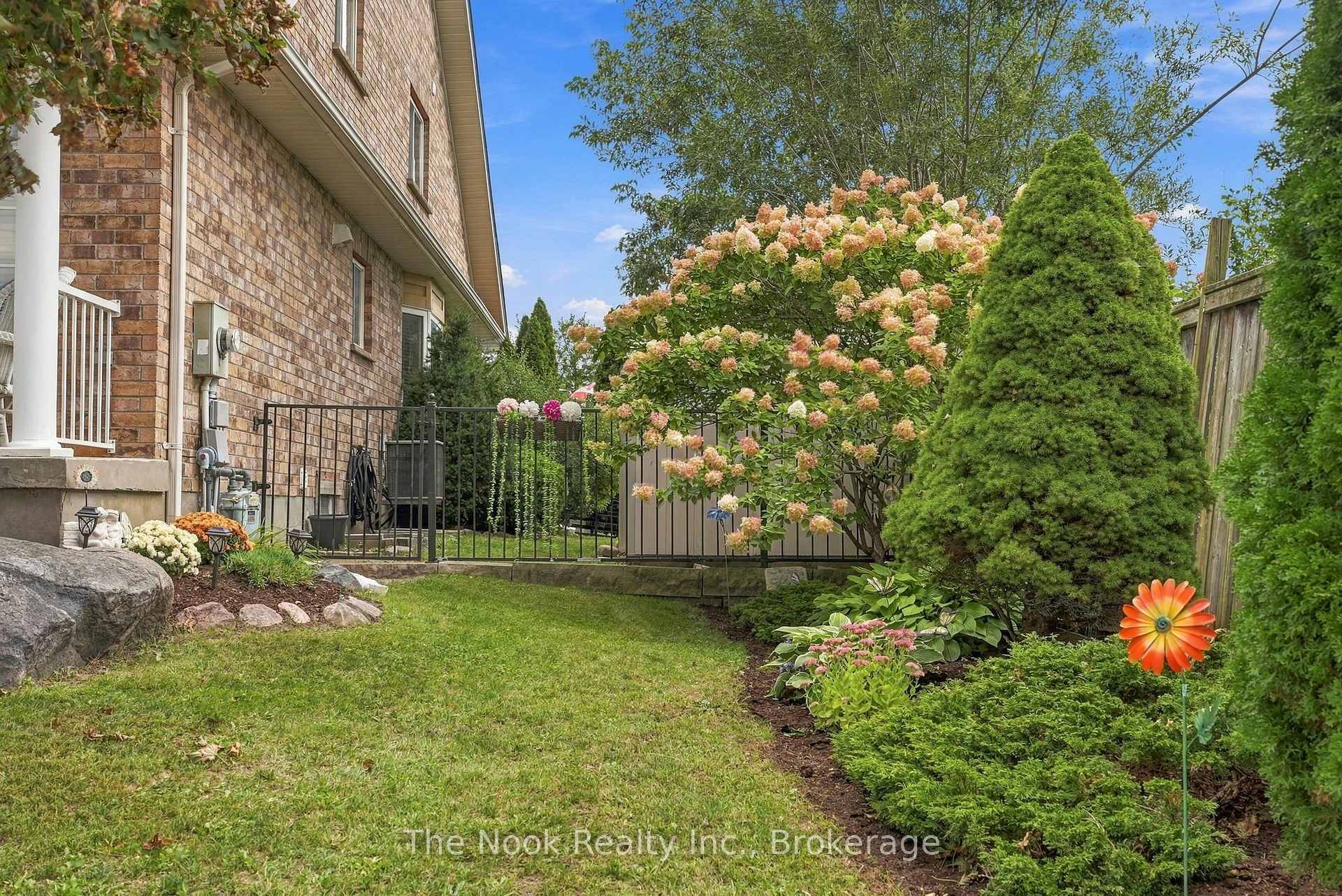 Photo 40 of 1120 Ormond Drive, Oshawa, Samac — HOMEH