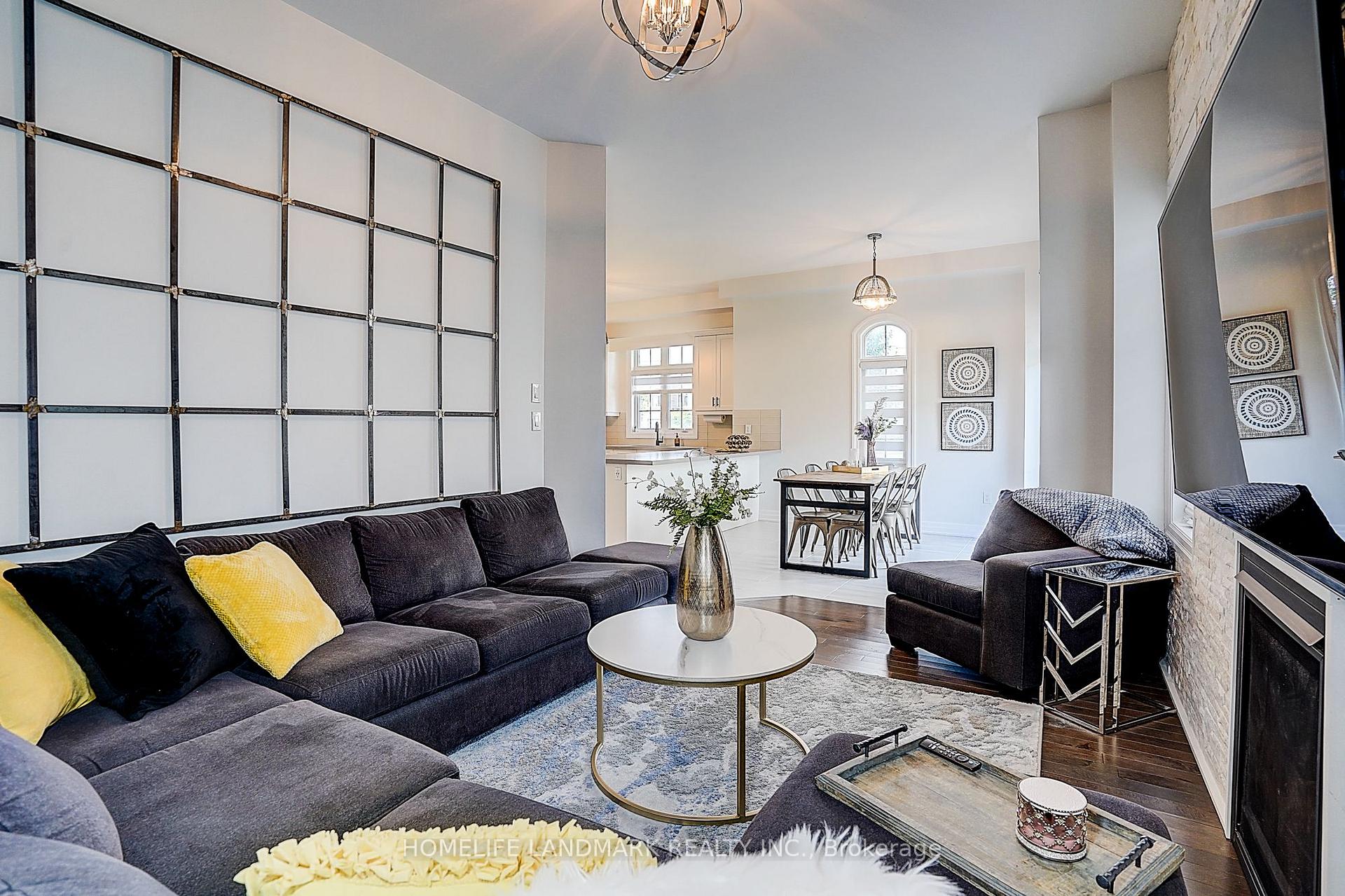 Photo 4 of 56 Botelho Circle, Aurora, Bayview Southeast — HOMEH