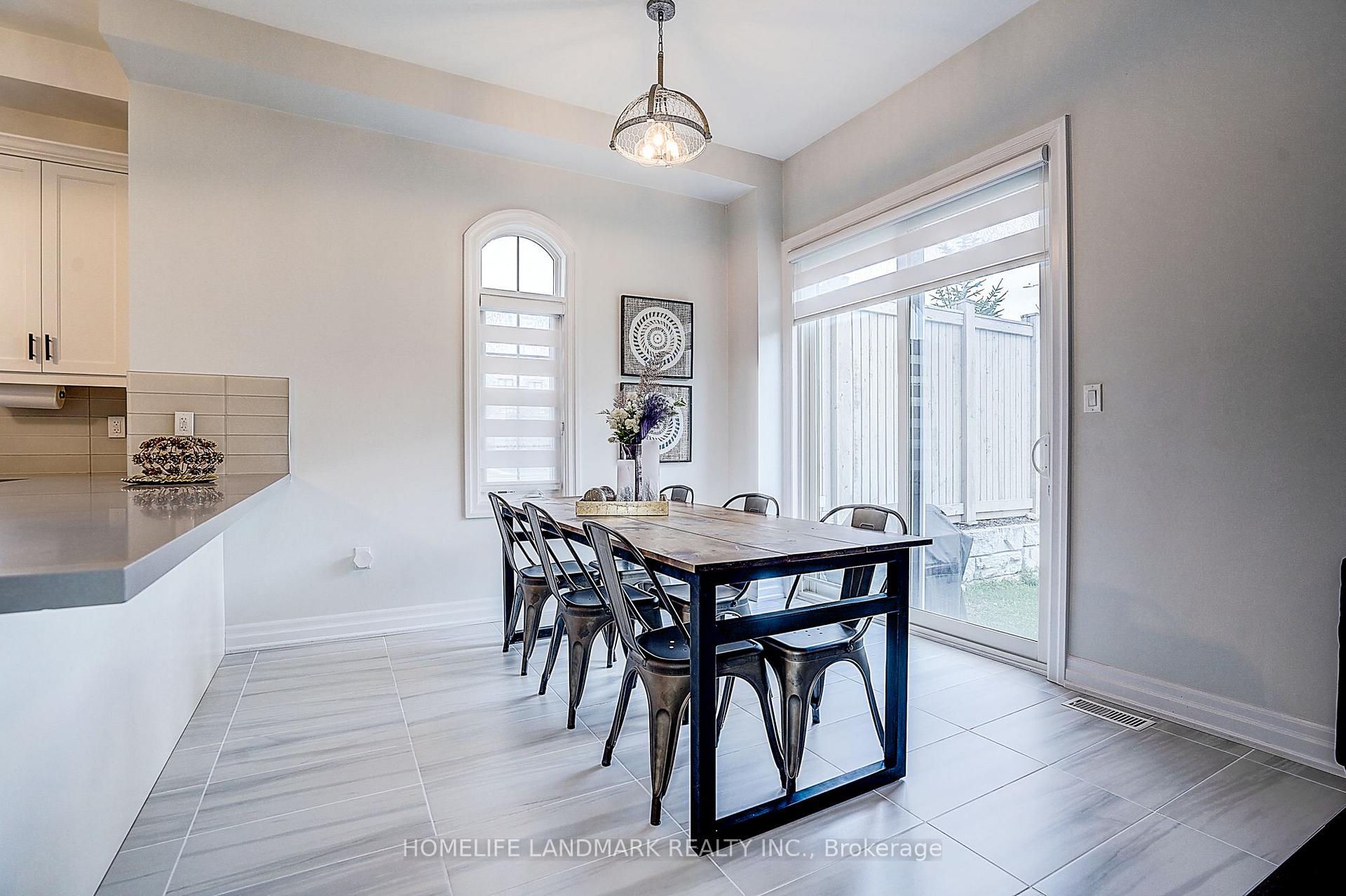 Photo 13 of 56 Botelho Circle, Aurora, Bayview Southeast — HOMEH