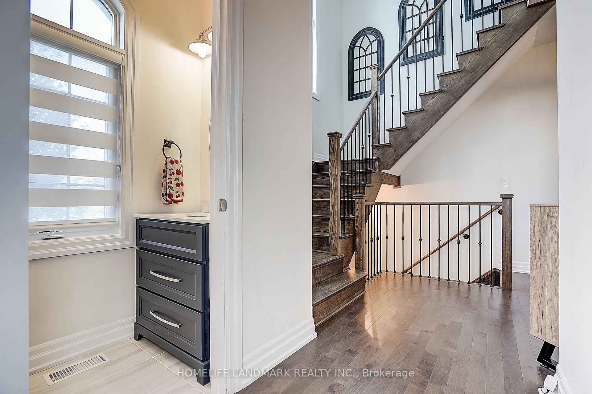 Photo 22 of 56 Botelho Circle, Aurora, Bayview Southeast — HOMEH