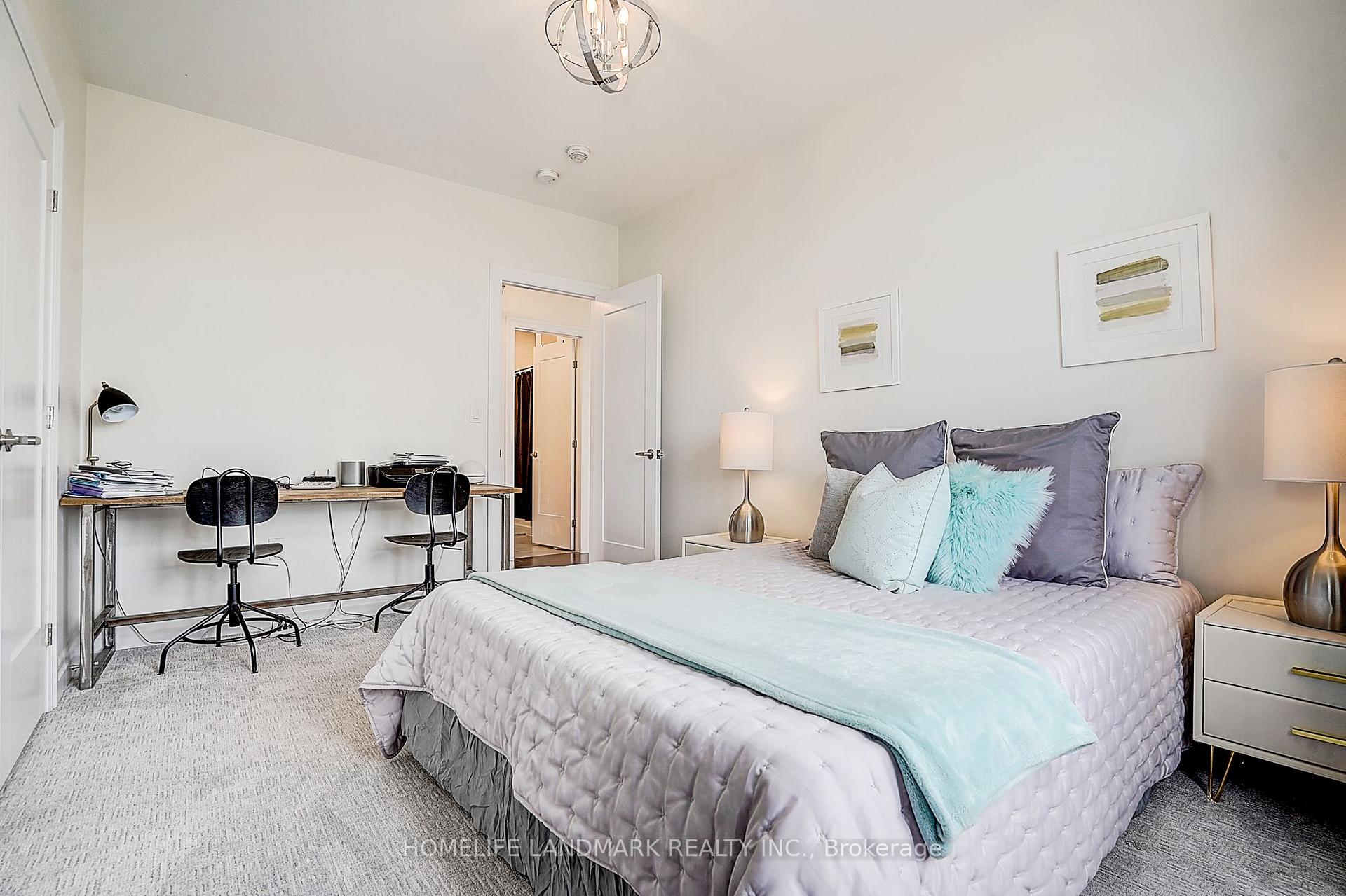 Photo 33 of 56 Botelho Circle, Aurora, Bayview Southeast — HOMEH