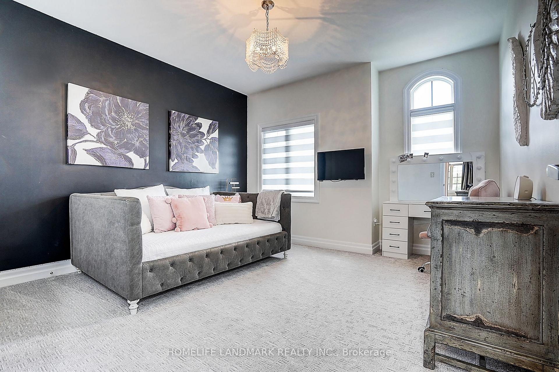 Photo 35 of 56 Botelho Circle, Aurora, Bayview Southeast — HOMEH