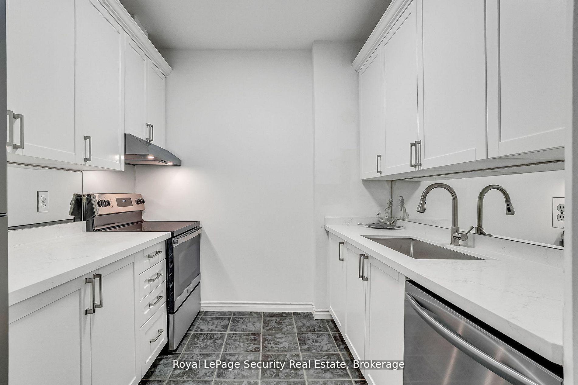 Photo 6 of Unit 403, 980 Yonge Street, Toronto, The Annex — HOMEH