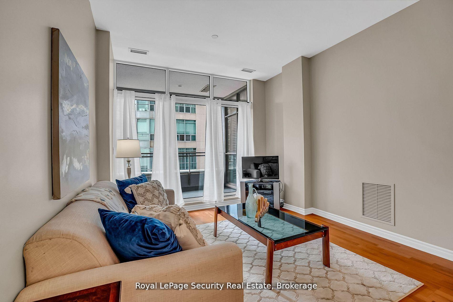 Photo 13 of Unit 403, 980 Yonge Street, Toronto, The Annex — HOMEH