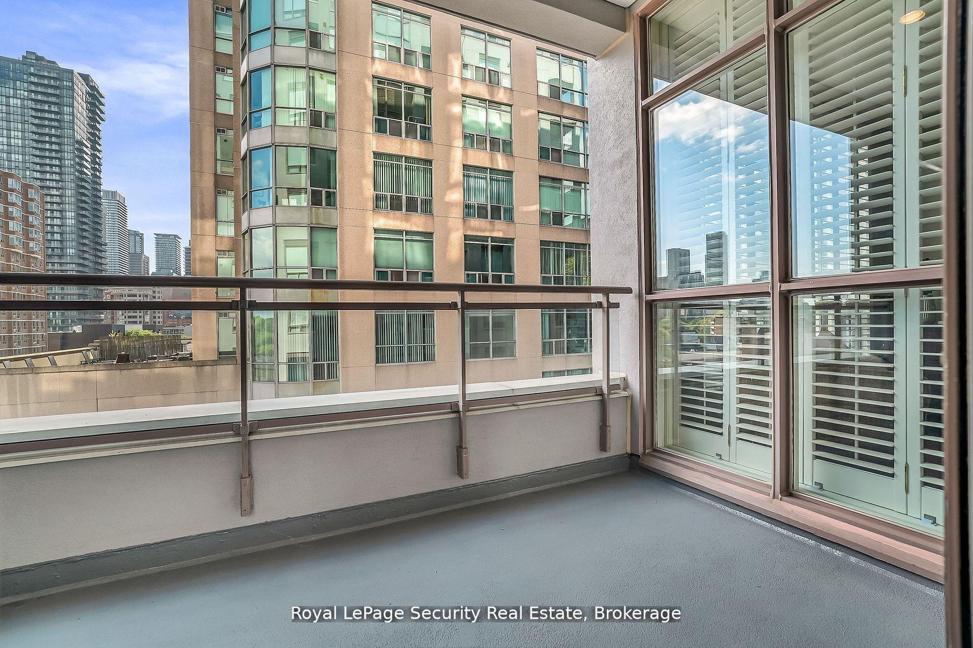 Photo 23 of Unit 403, 980 Yonge Street, Toronto, The Annex — HOMEH