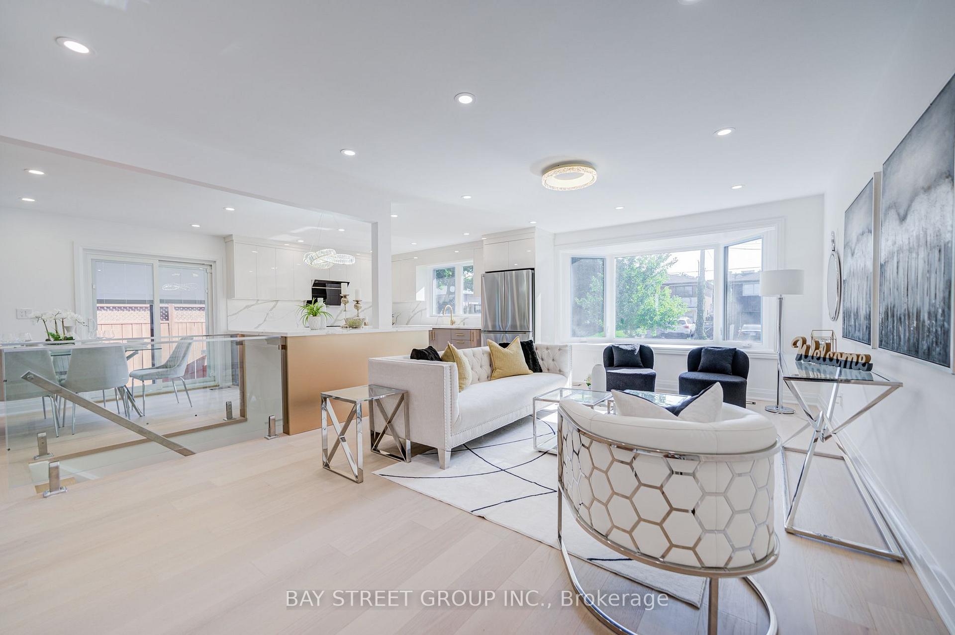 Photo 15 of 60 Warner Avenue, North York, Victoria Village — HOMEH