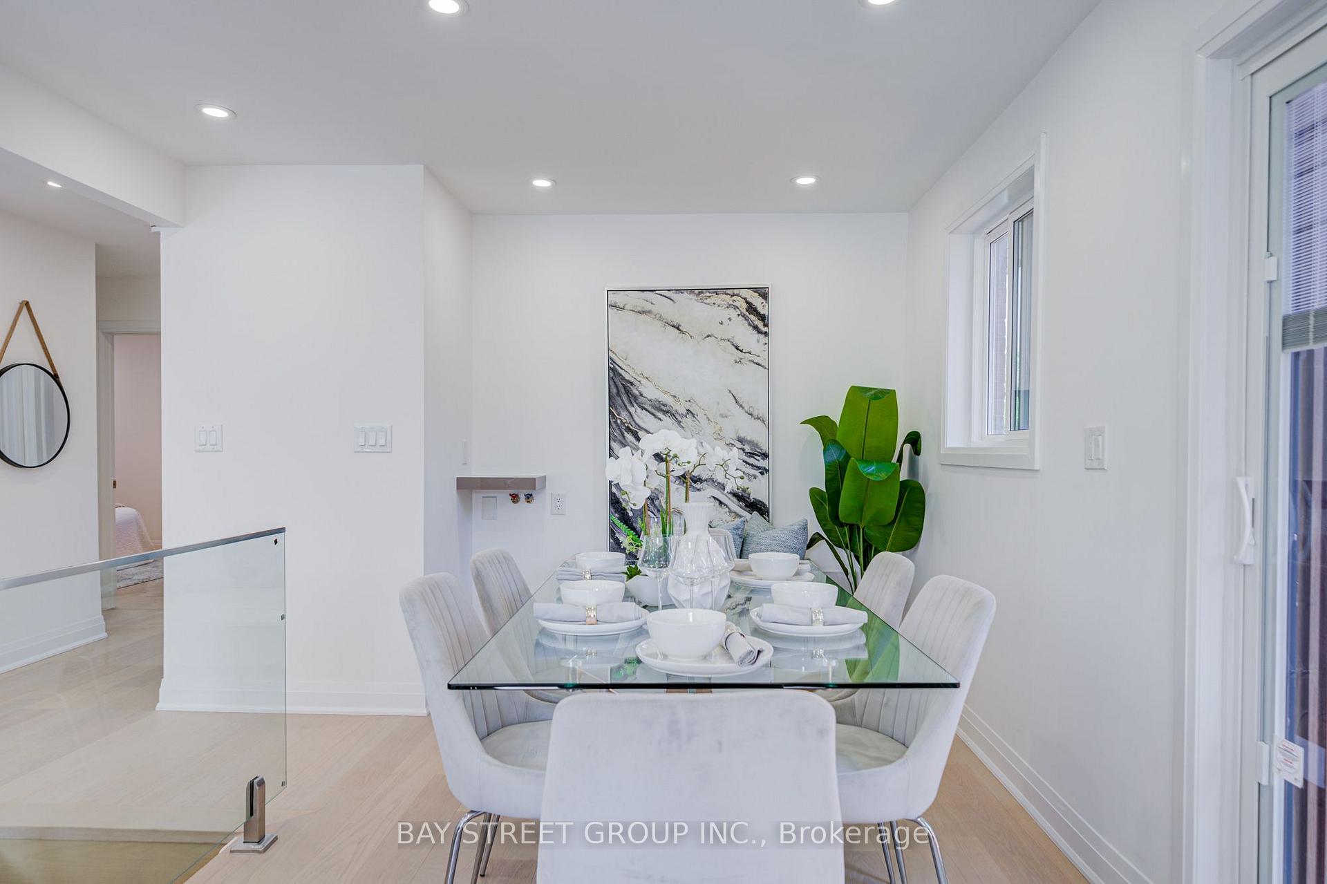 Photo 28 of 60 Warner Avenue, North York, Victoria Village — HOMEH