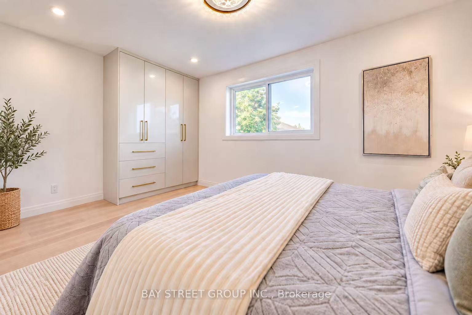 Photo 29 of 60 Warner Avenue, North York, Victoria Village — HOMEH