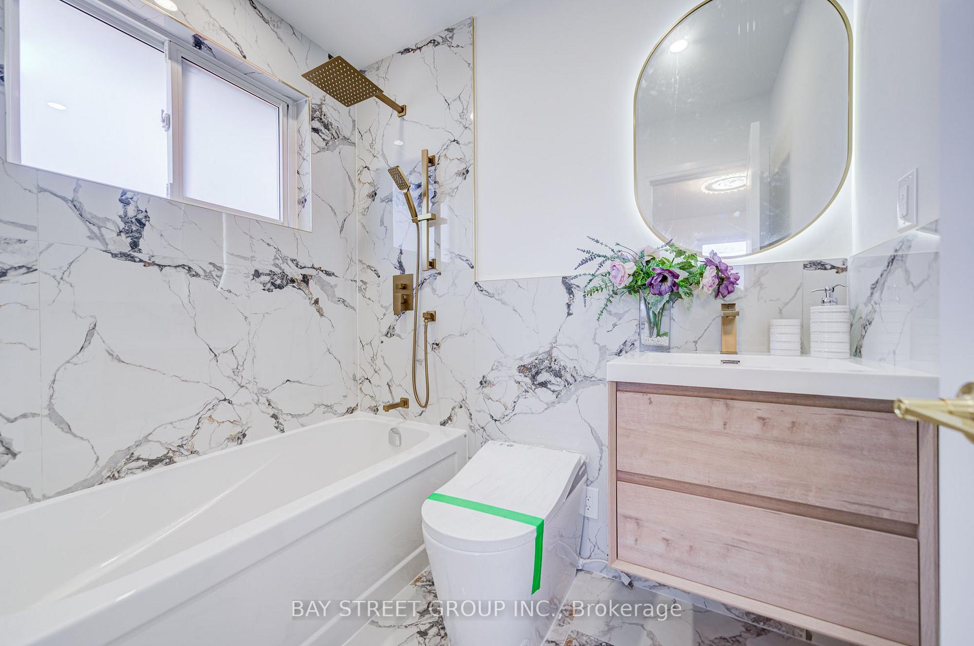 Photo 34 of 60 Warner Avenue, North York, Victoria Village — HOMEH