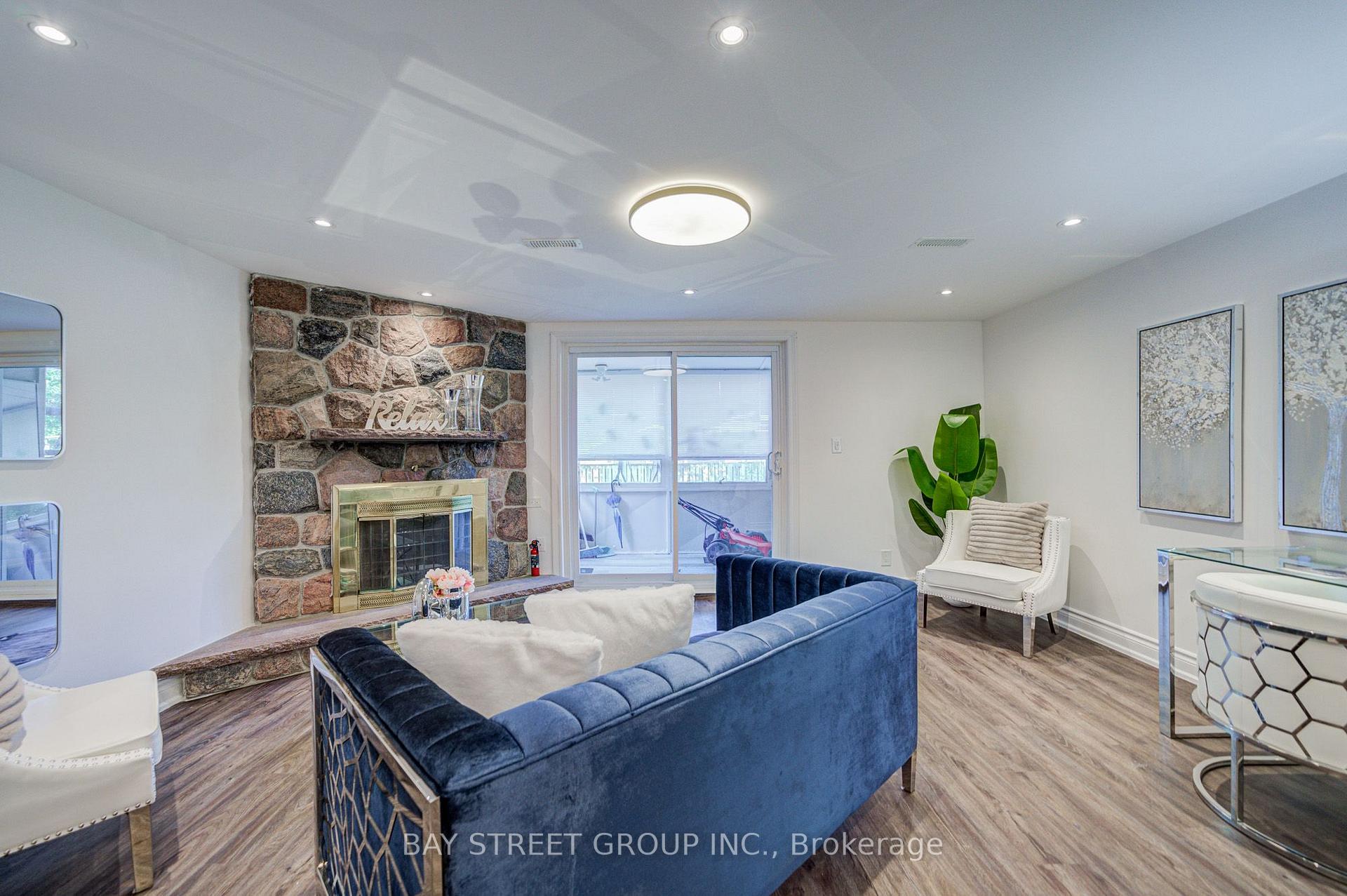 Photo 45 of 60 Warner Avenue, North York, Victoria Village — HOMEH