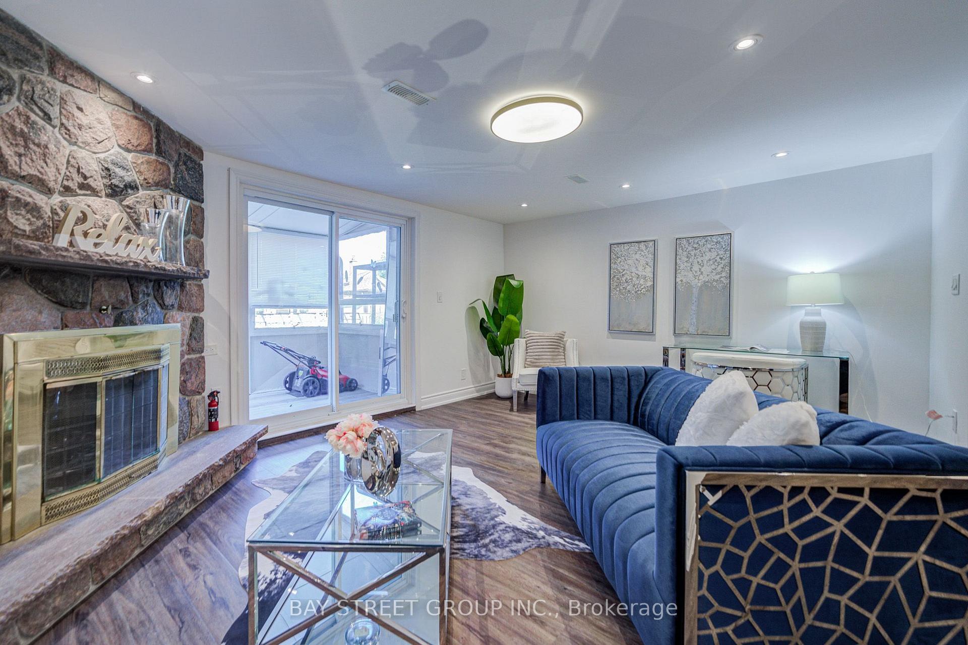 Photo 50 of 60 Warner Avenue, North York, Victoria Village — HOMEH