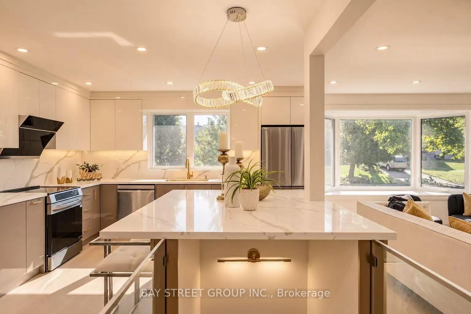 Photo 14 of 60 Warner Avenue, North York, Victoria Village — HOMEH