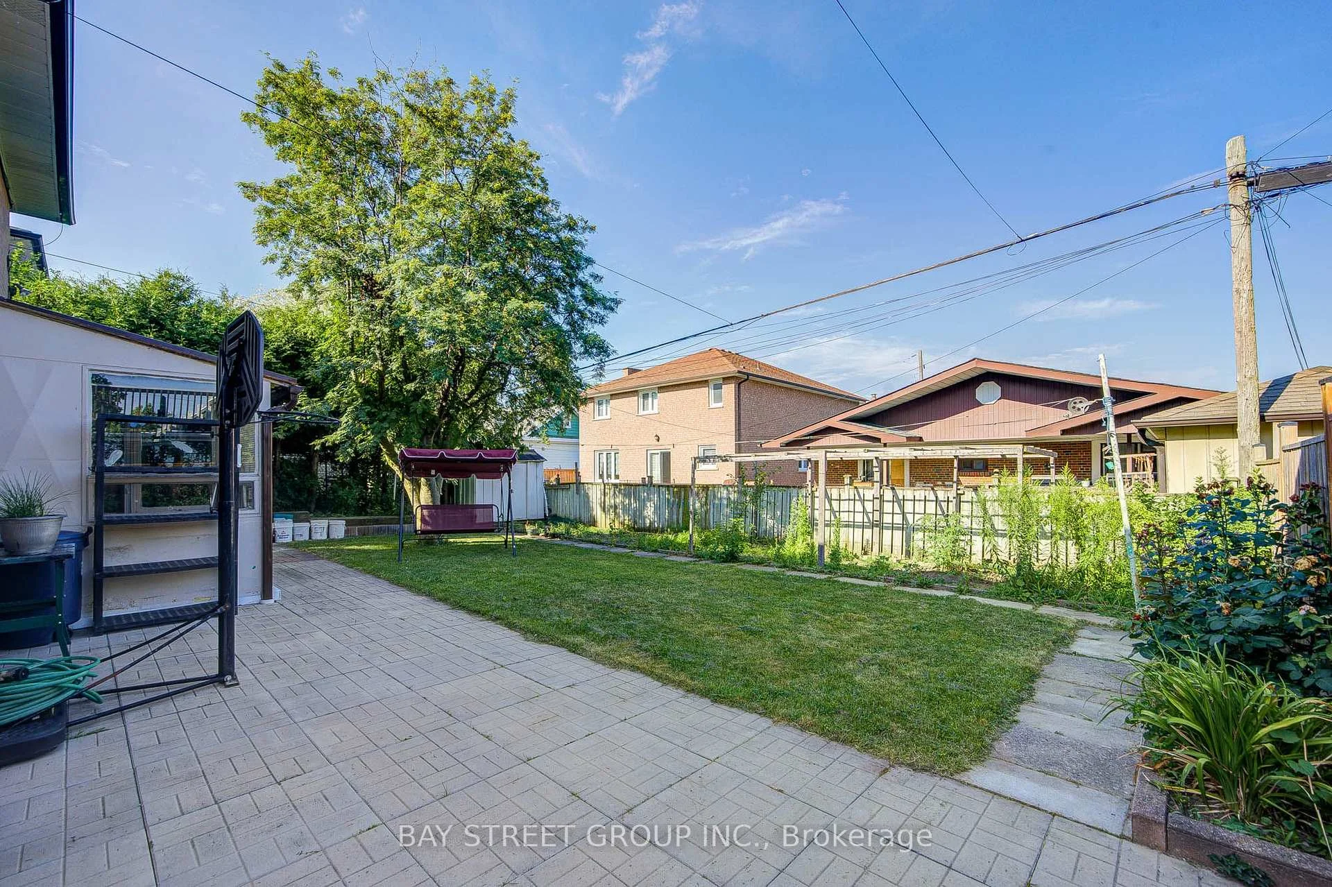 Photo 16 of 60 Warner Avenue, North York, Victoria Village — HOMEH