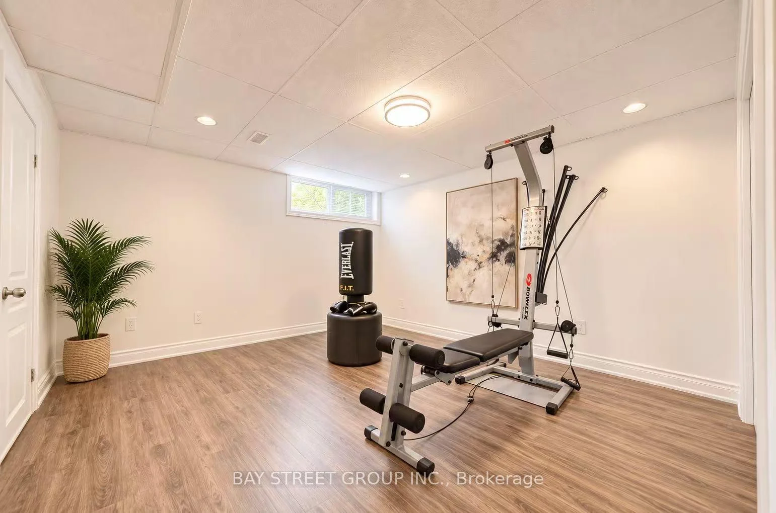 Photo 55 of 60 Warner Avenue, North York, Victoria Village — HOMEH